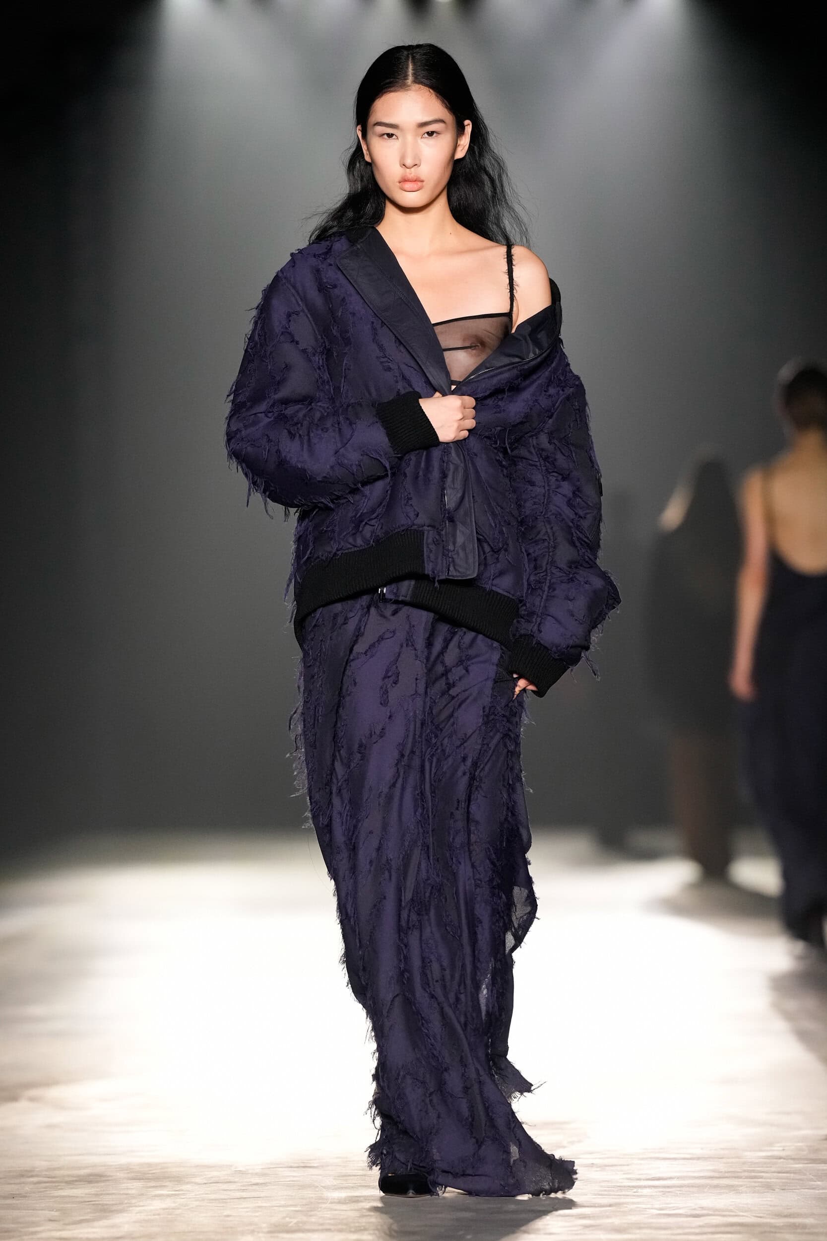JASON WU Fall 2024 Show image