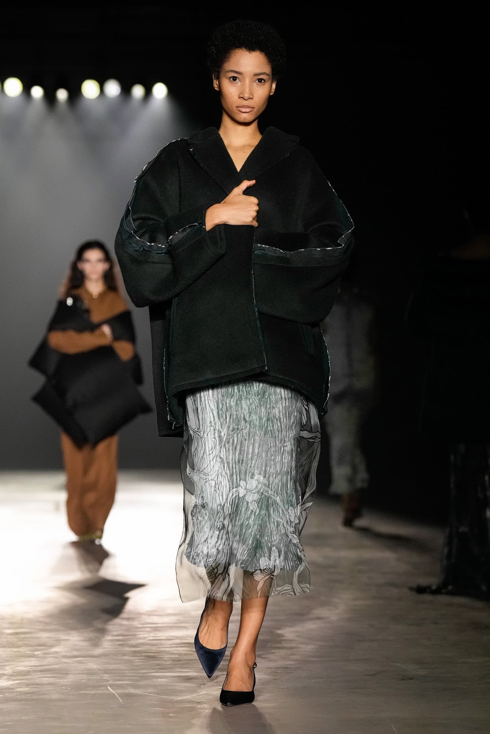 JASON WU Fall 2024 Show image