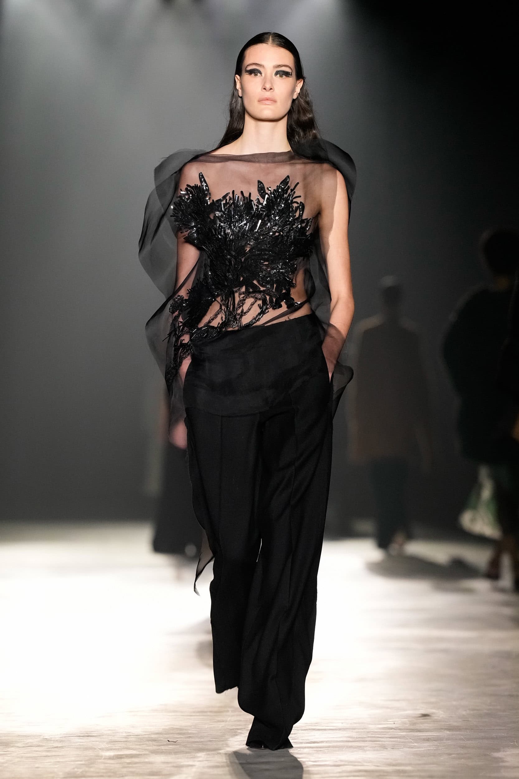 JASON WU Fall 2024 Show image