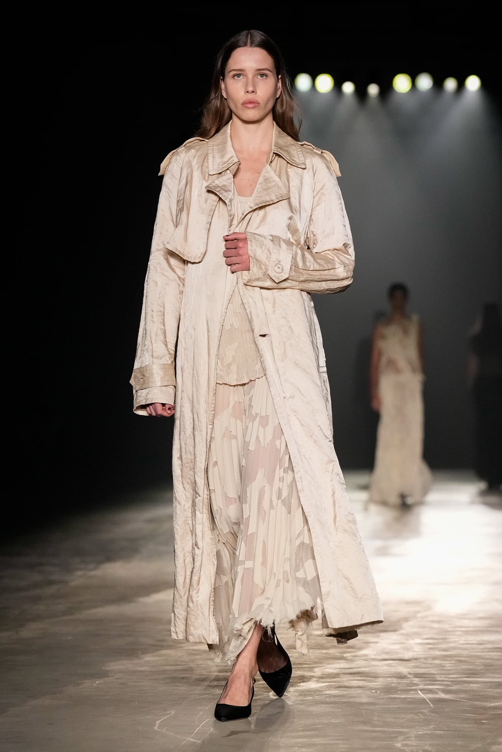 JASON WU Fall 2024 Show image
