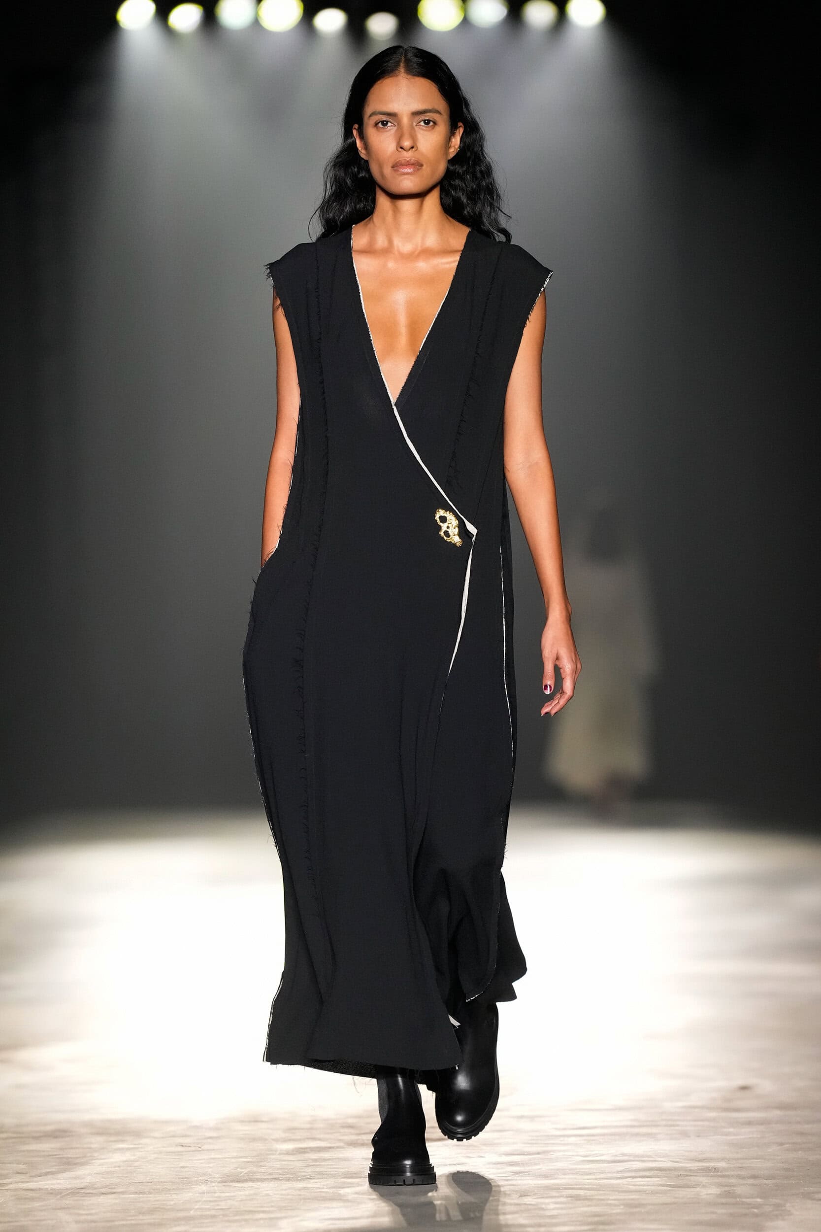 JASON WU Fall 2024 Show image