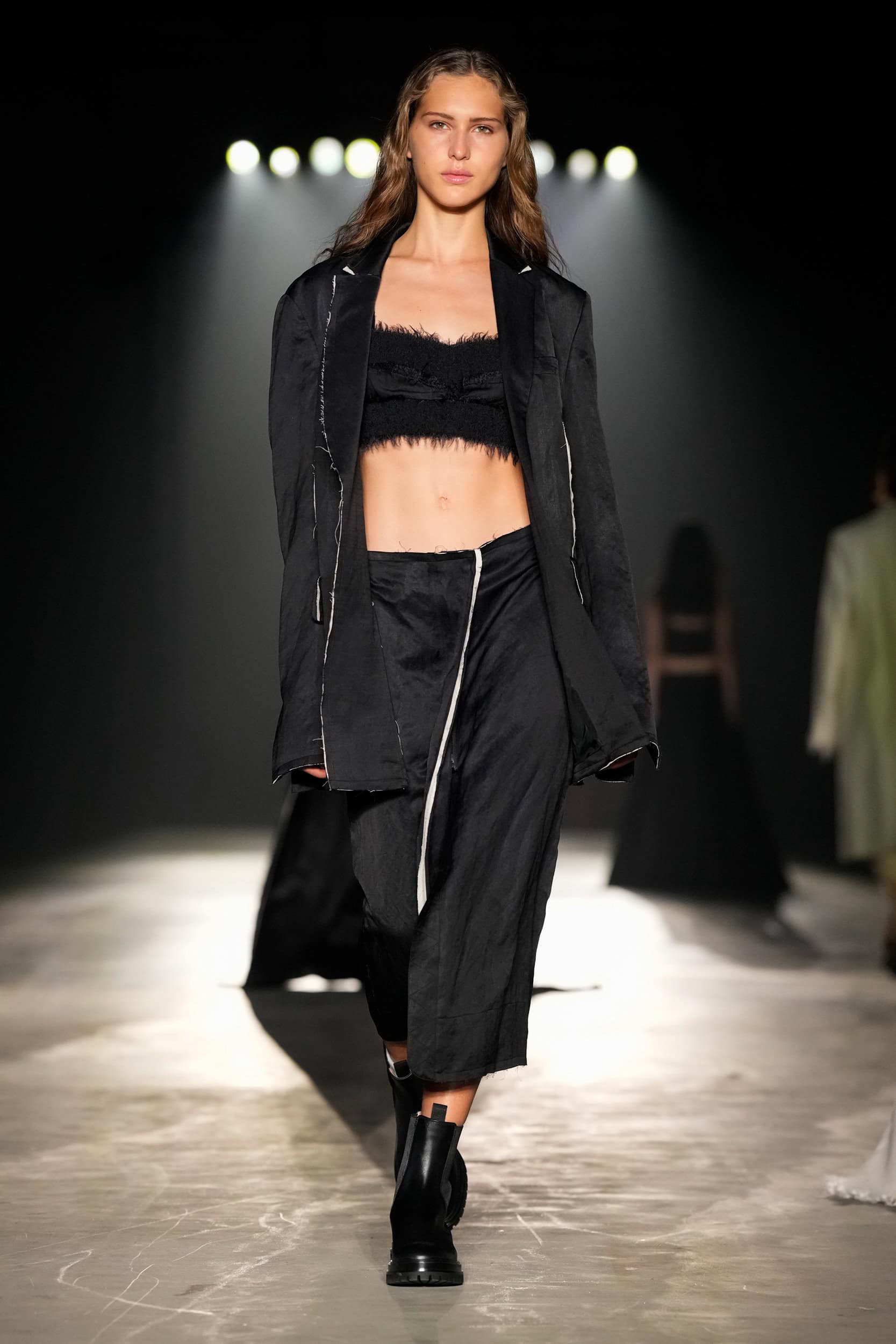 JASON WU Fall 2024 Show image