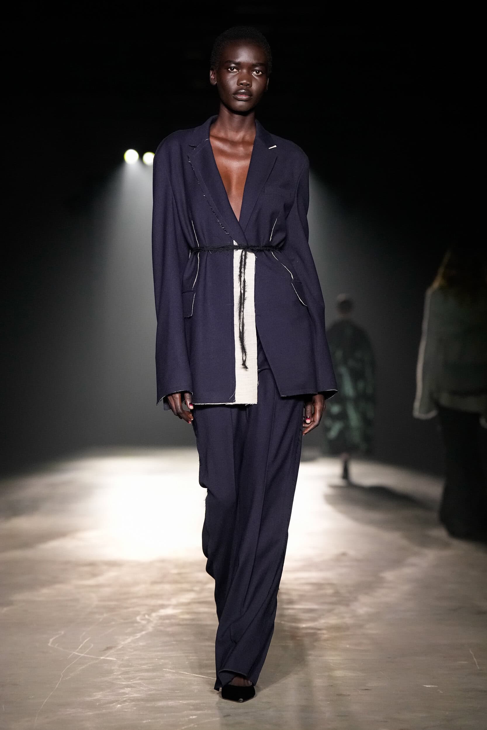 JASON WU Fall 2024 Show image