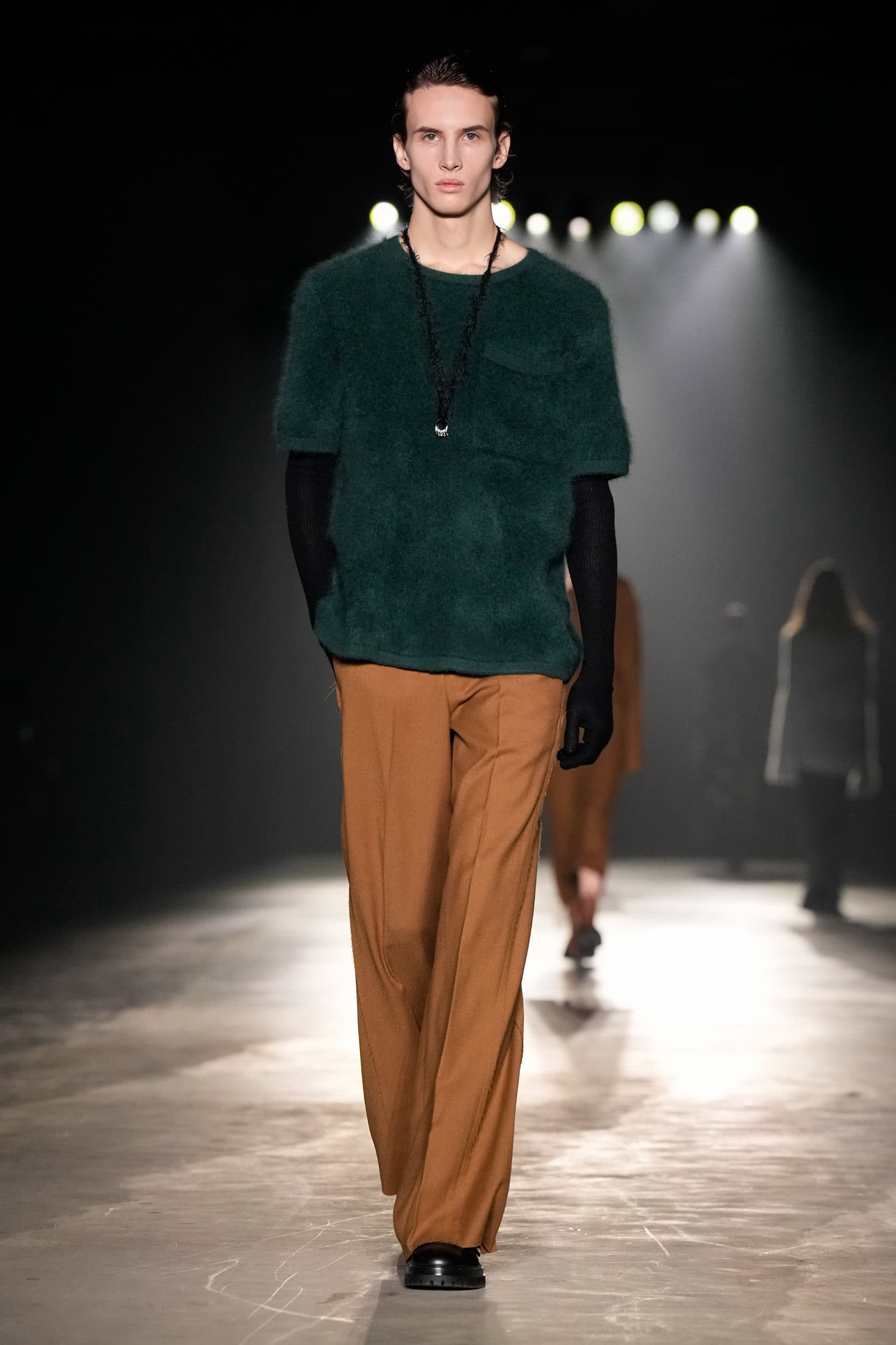 JASON WU Fall 2024 Show image