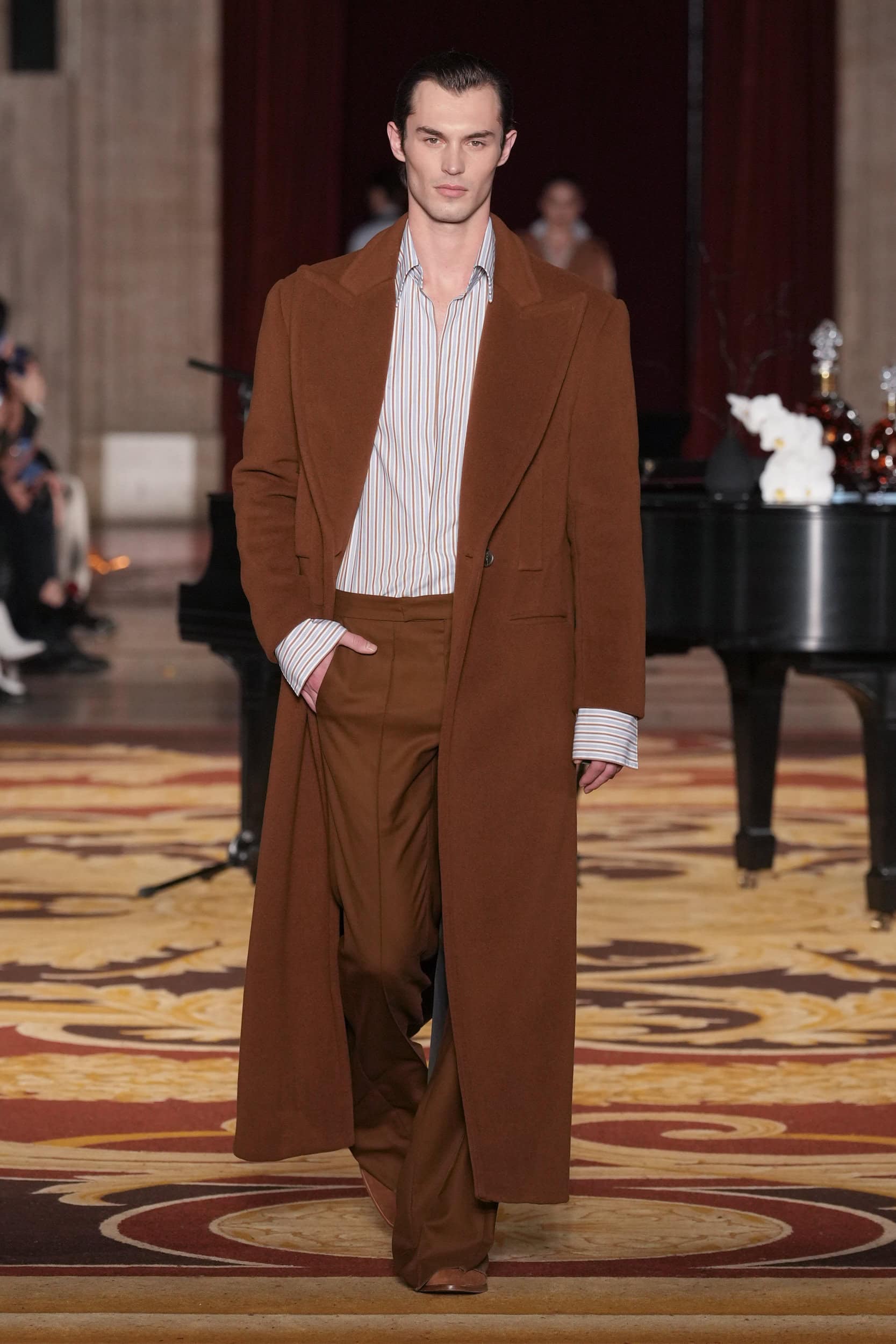 LAQUAN SMITH Fall 2024 Show image
