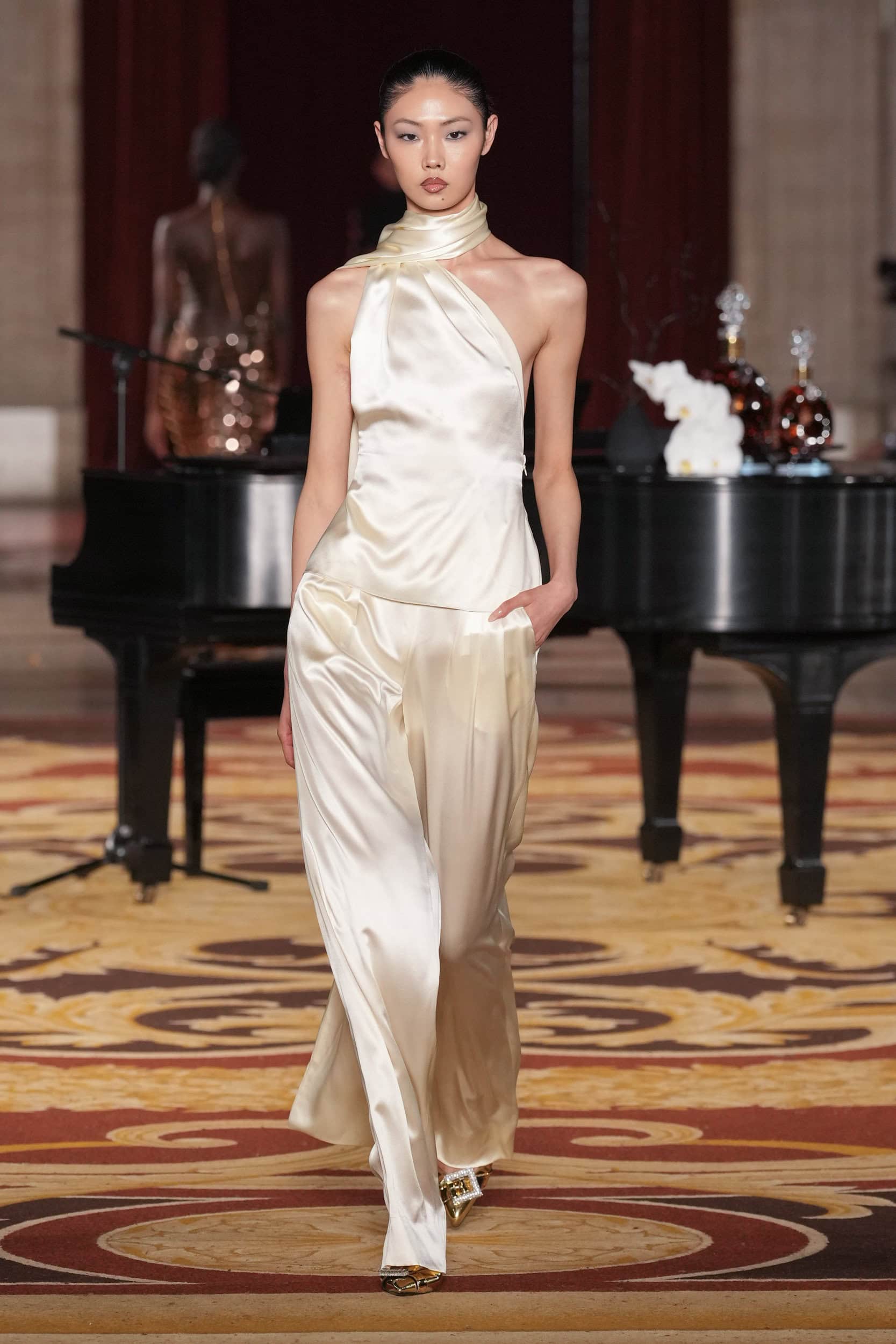 LAQUAN SMITH Fall 2024 Show image