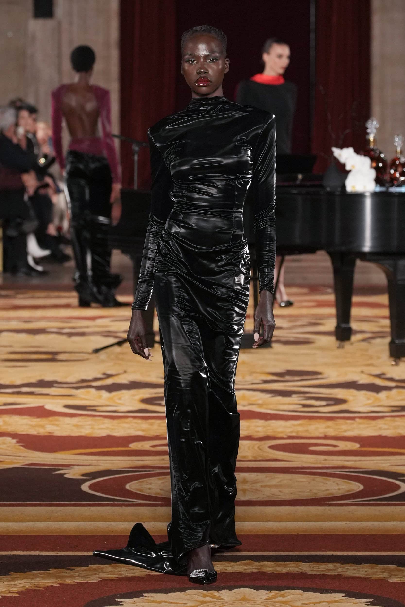LAQUAN SMITH Fall 2024 Show image