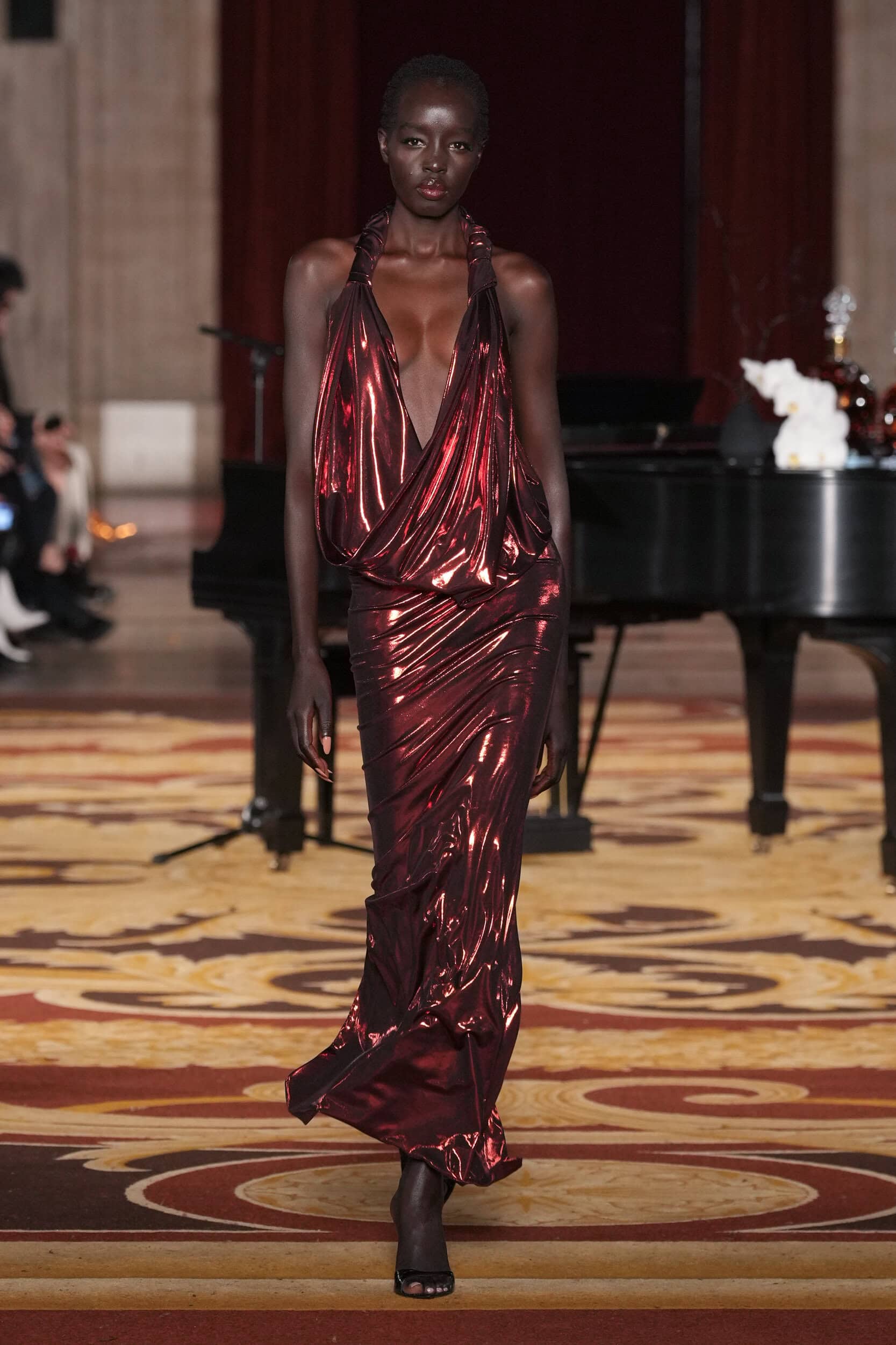 LAQUAN SMITH Fall 2024 Show image