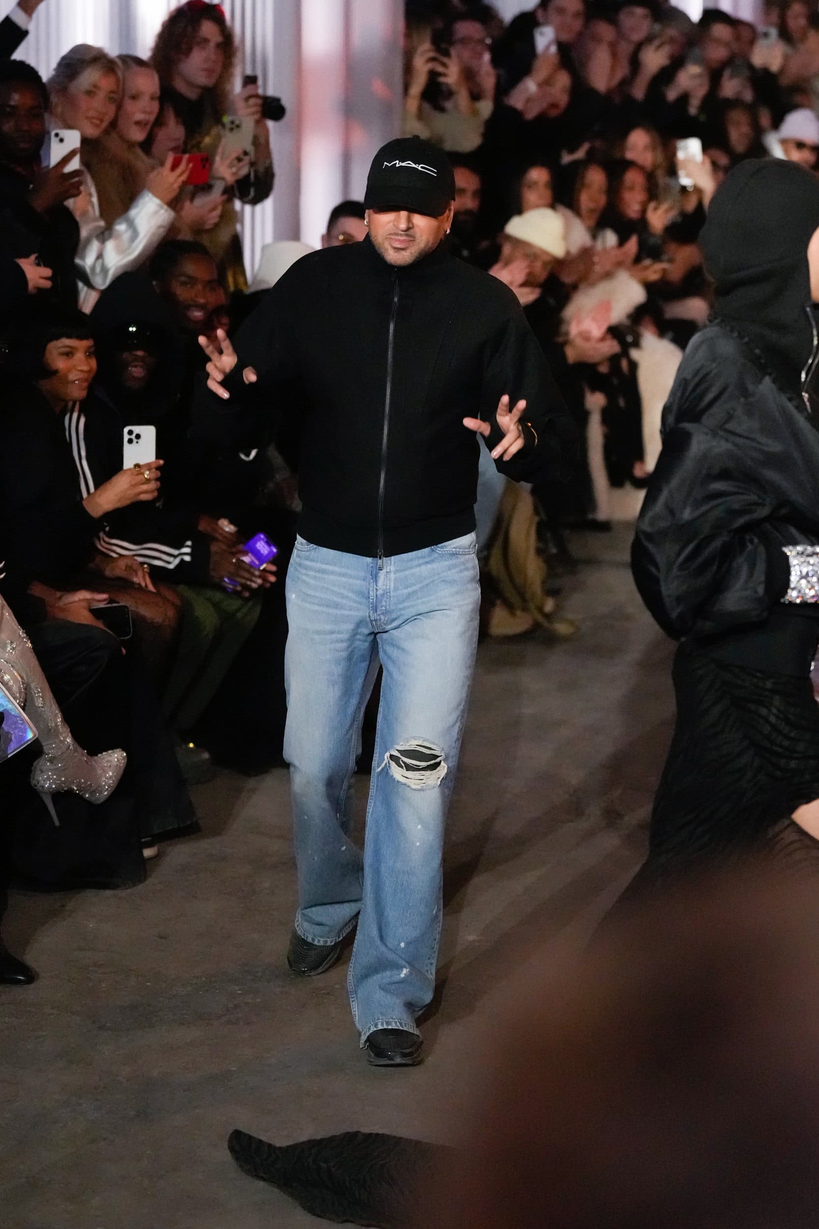 Luar Fall 2024 Show image