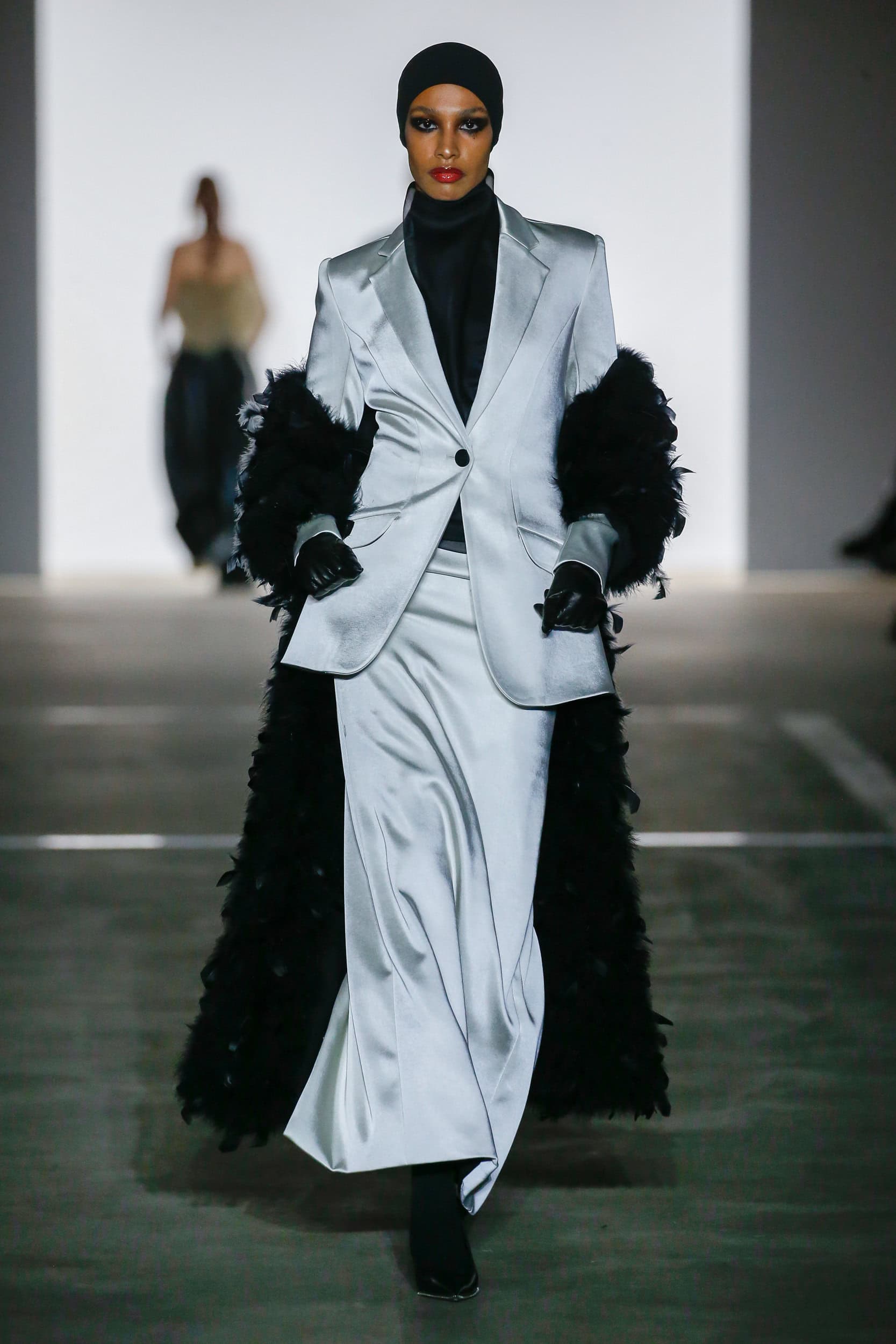 PRABAL GURUNG Fall 2024 Show image