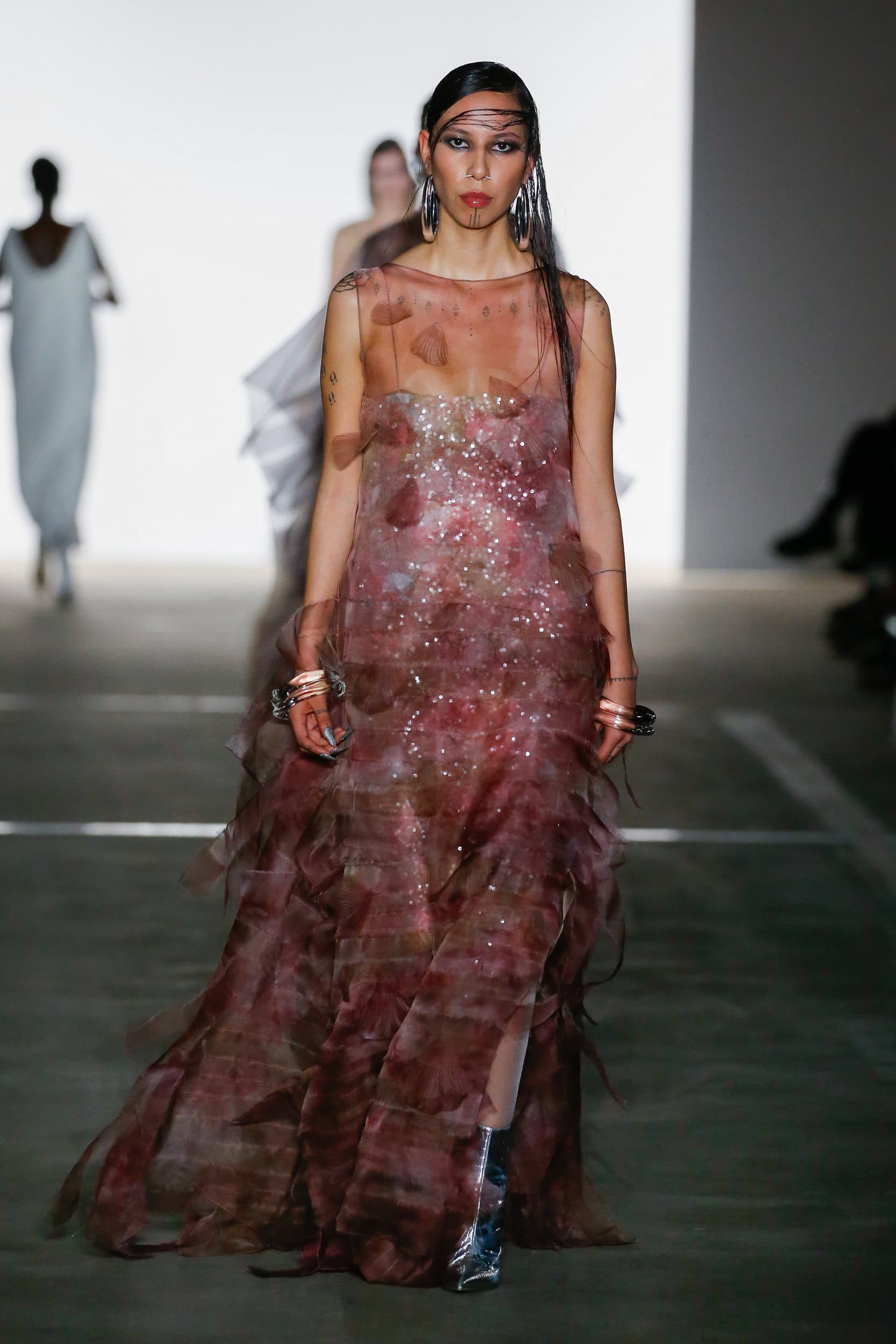 PRABAL GURUNG Fall 2024 Show image