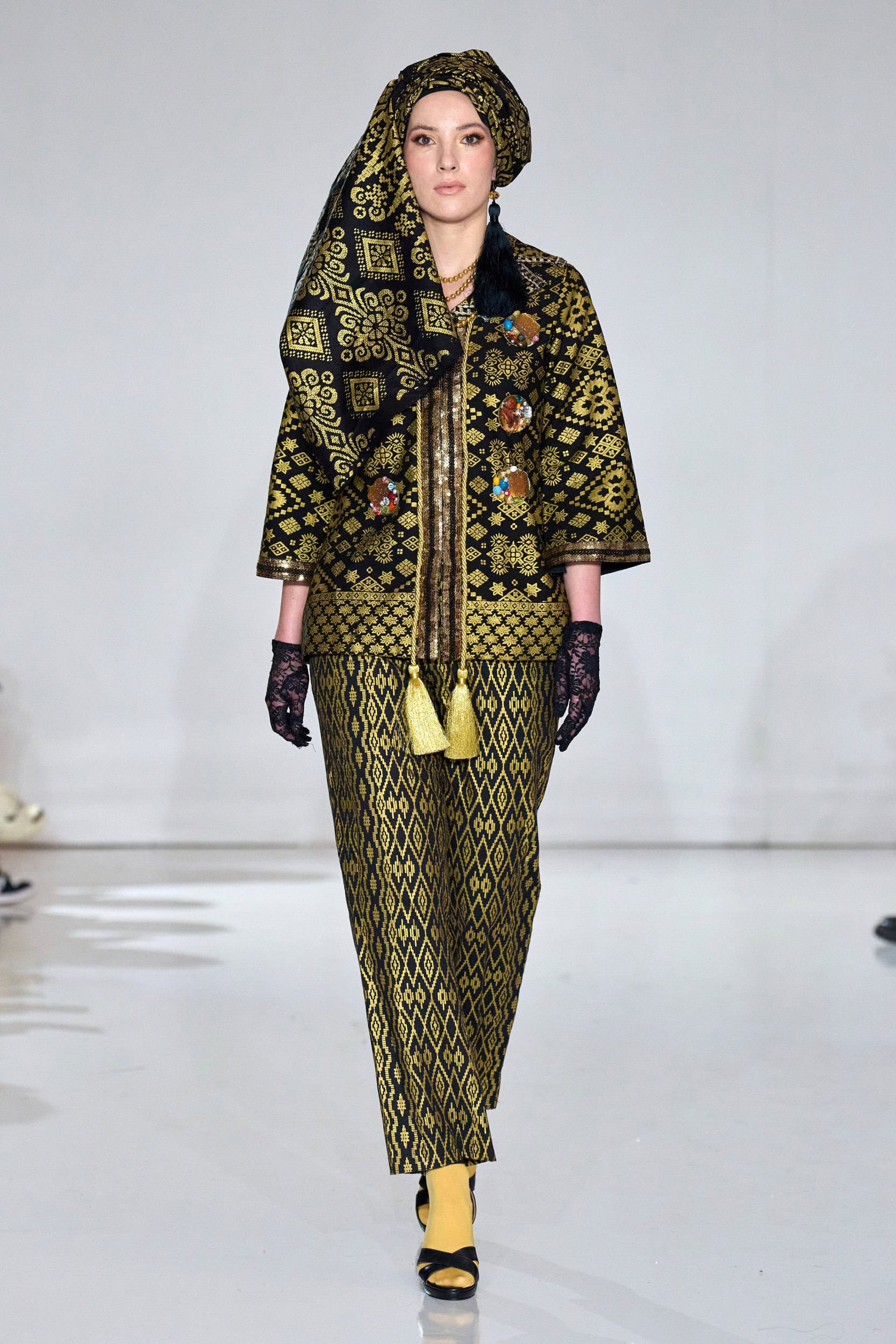 SHANNELOM YUMA Fall 2024 Show image