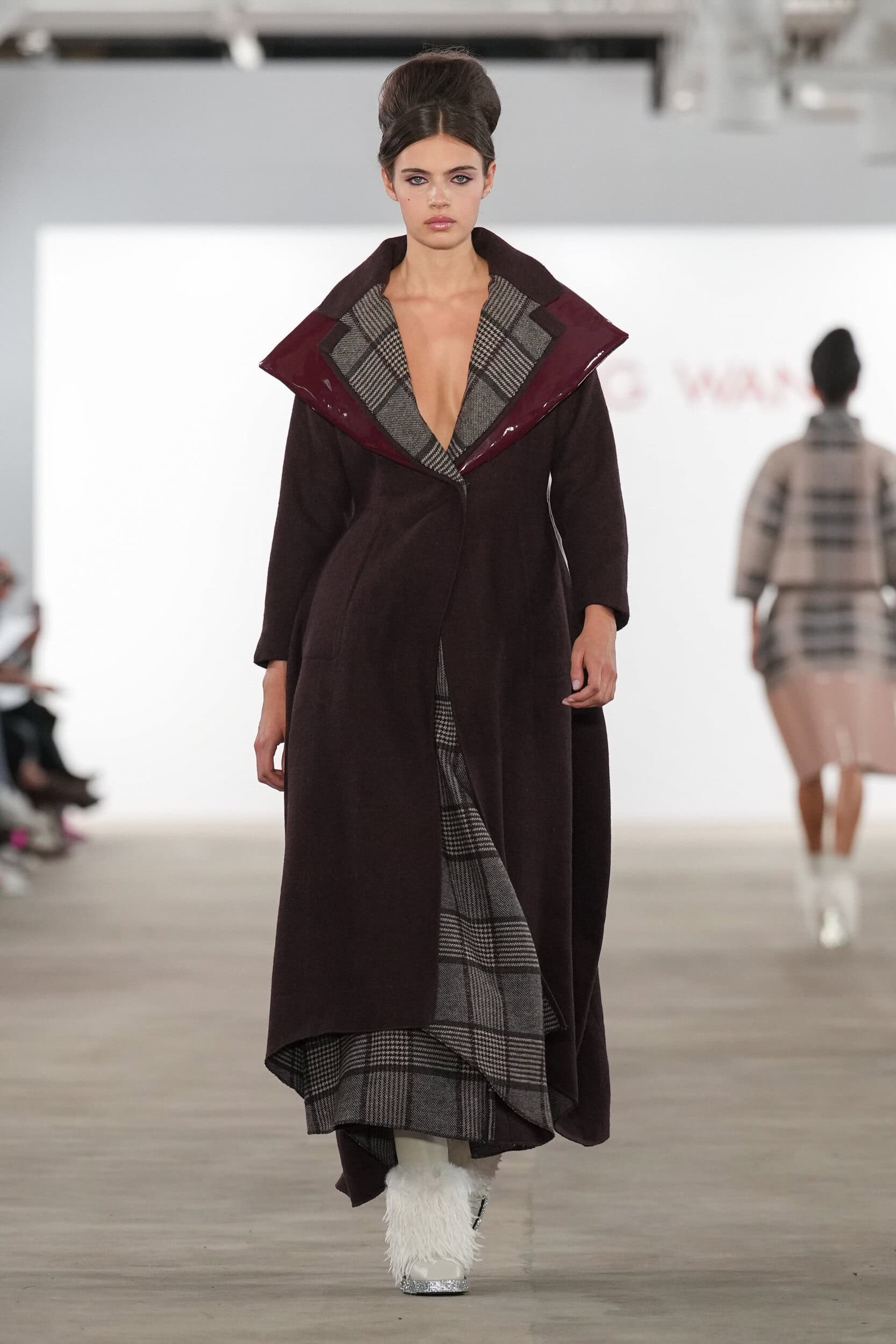 SON JUNG WAN Fall 2024 Show image