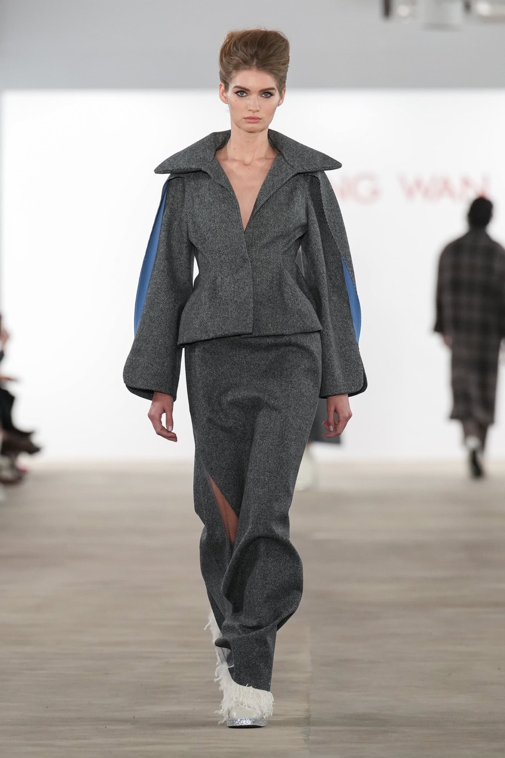SON JUNG WAN Fall 2024 Show image