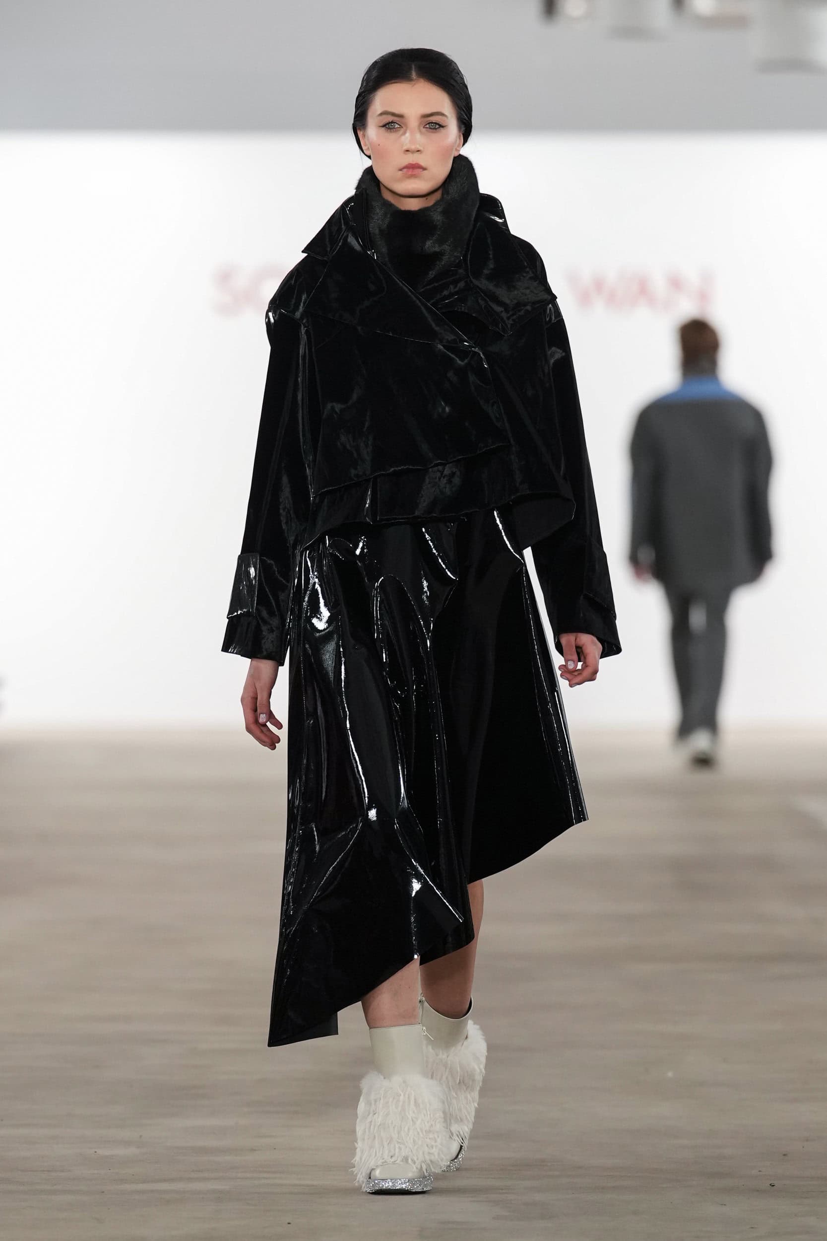 SON JUNG WAN Fall 2024 Show image