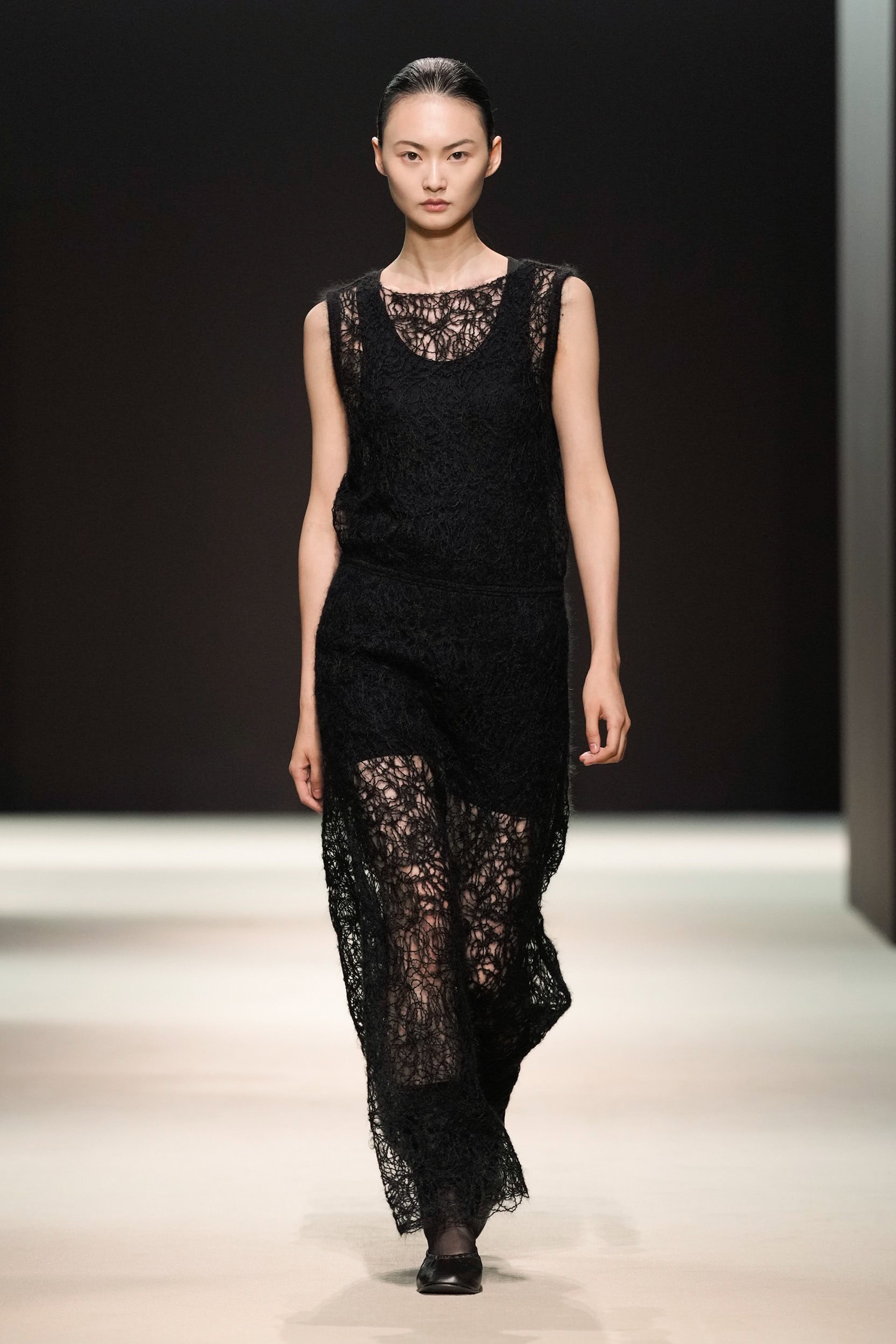 COS Spring 2024 Fashion Show image
