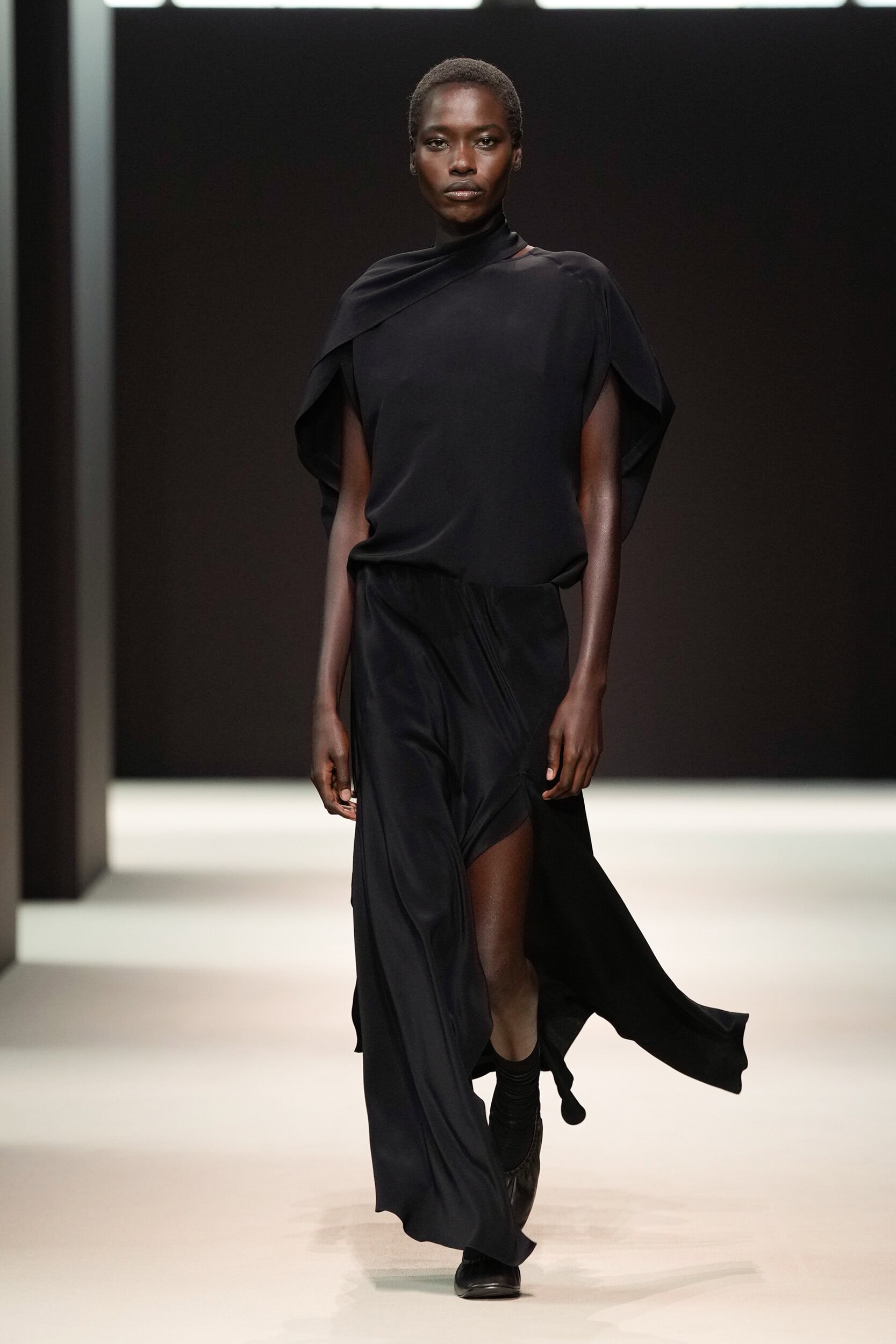 COS Spring 2024 Fashion Show image