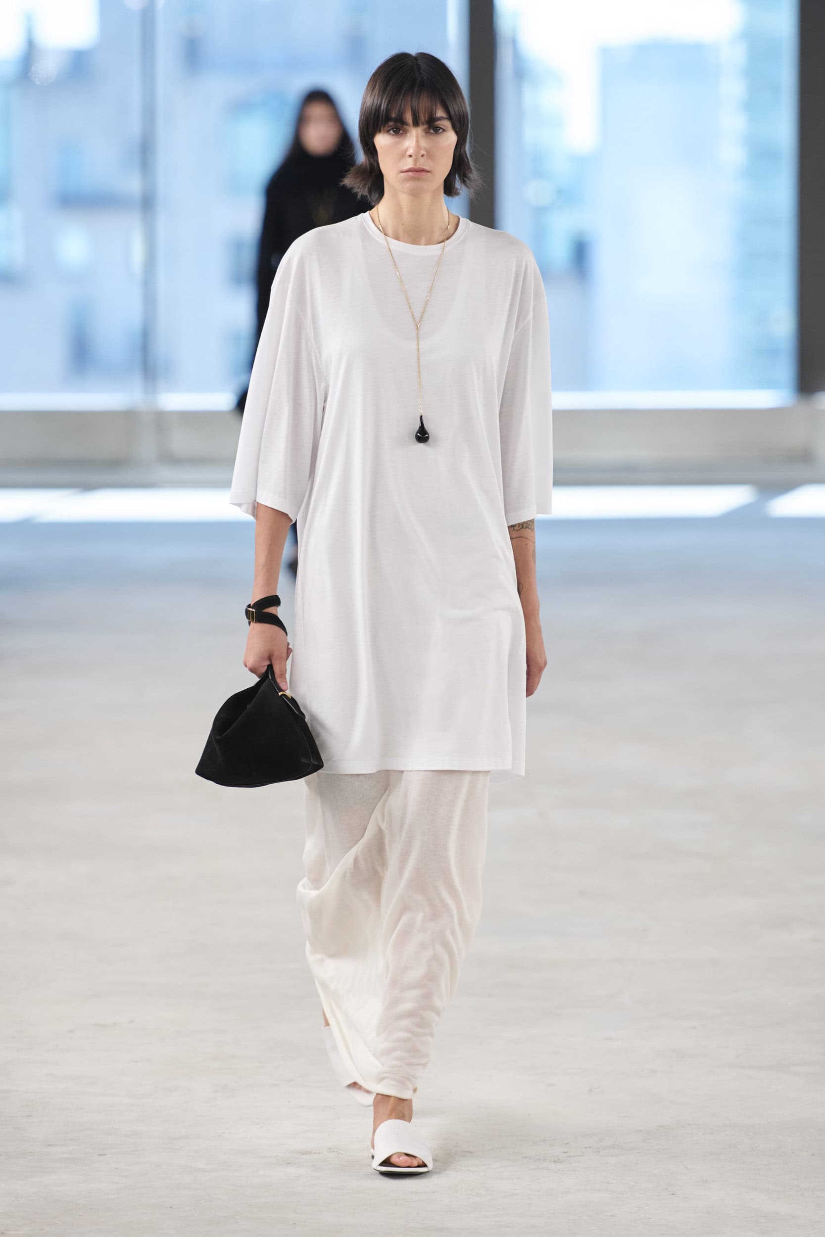TOTEME Spring 2025 Show image