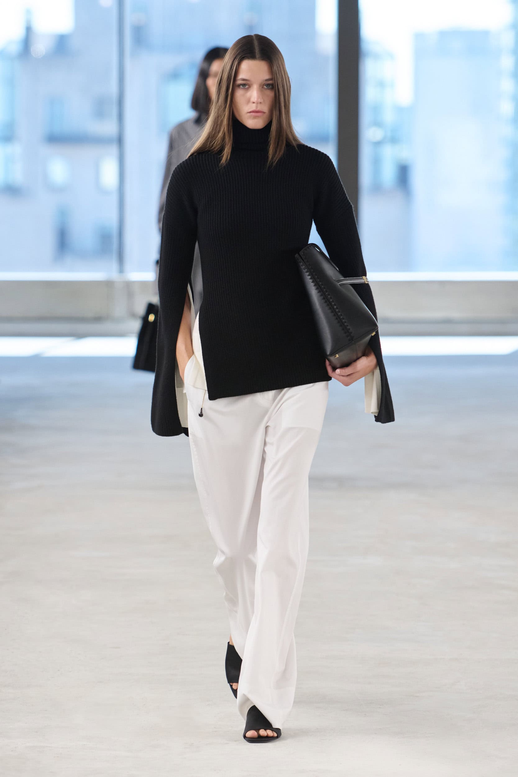 TOTEME Spring 2025 Show image