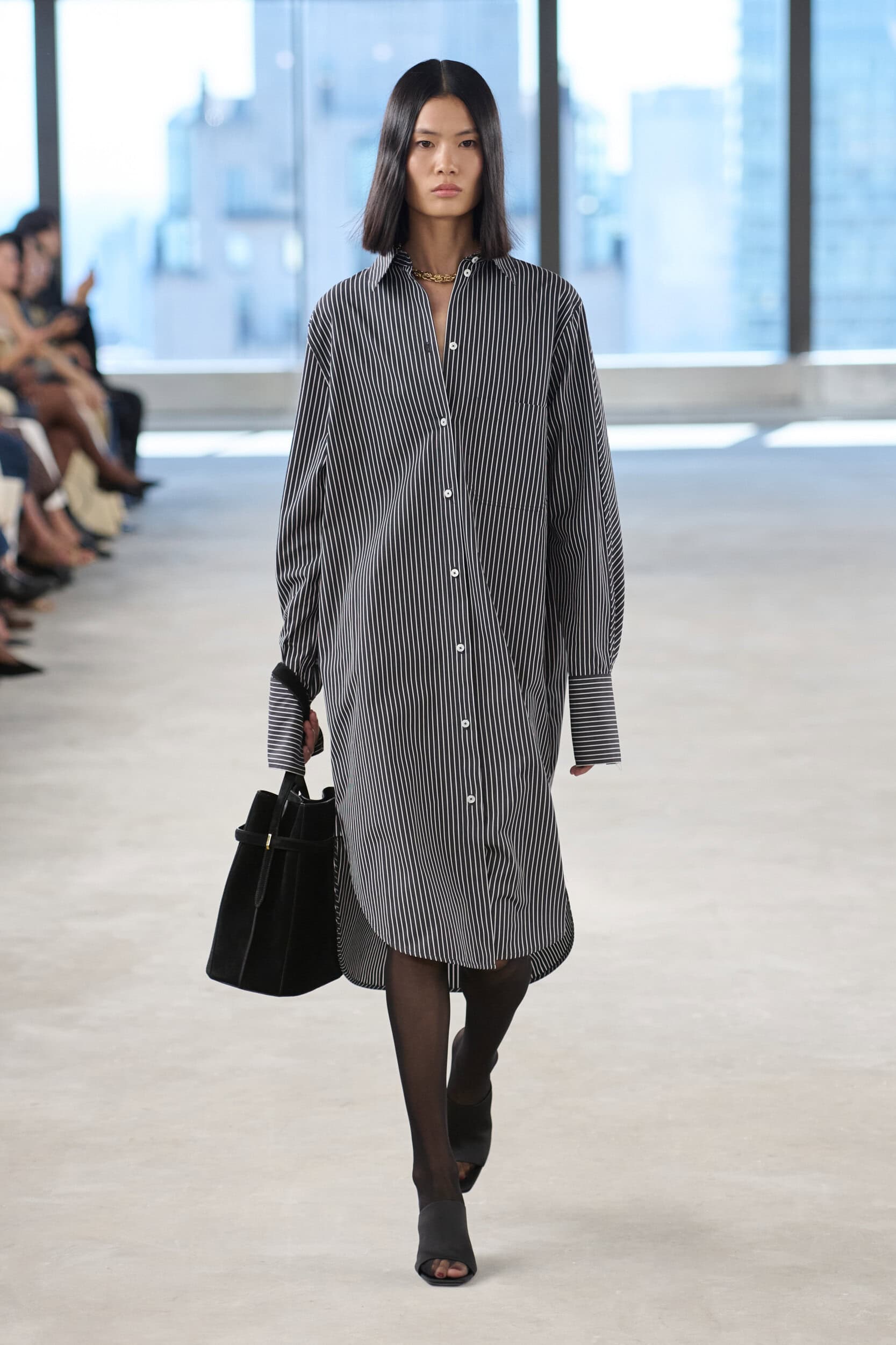 TOTEME Spring 2025 Show image