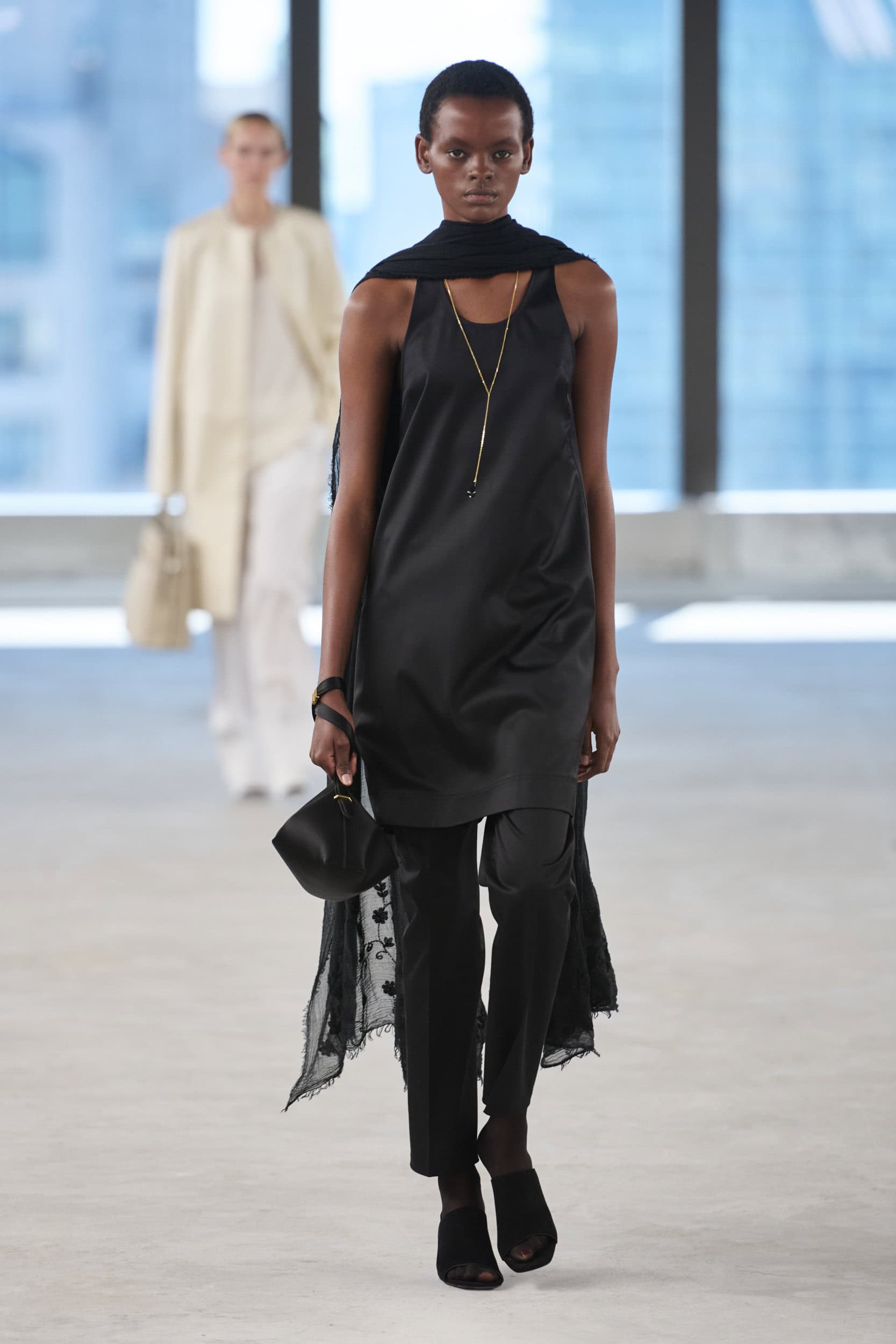 TOTEME Spring 2025 Show image