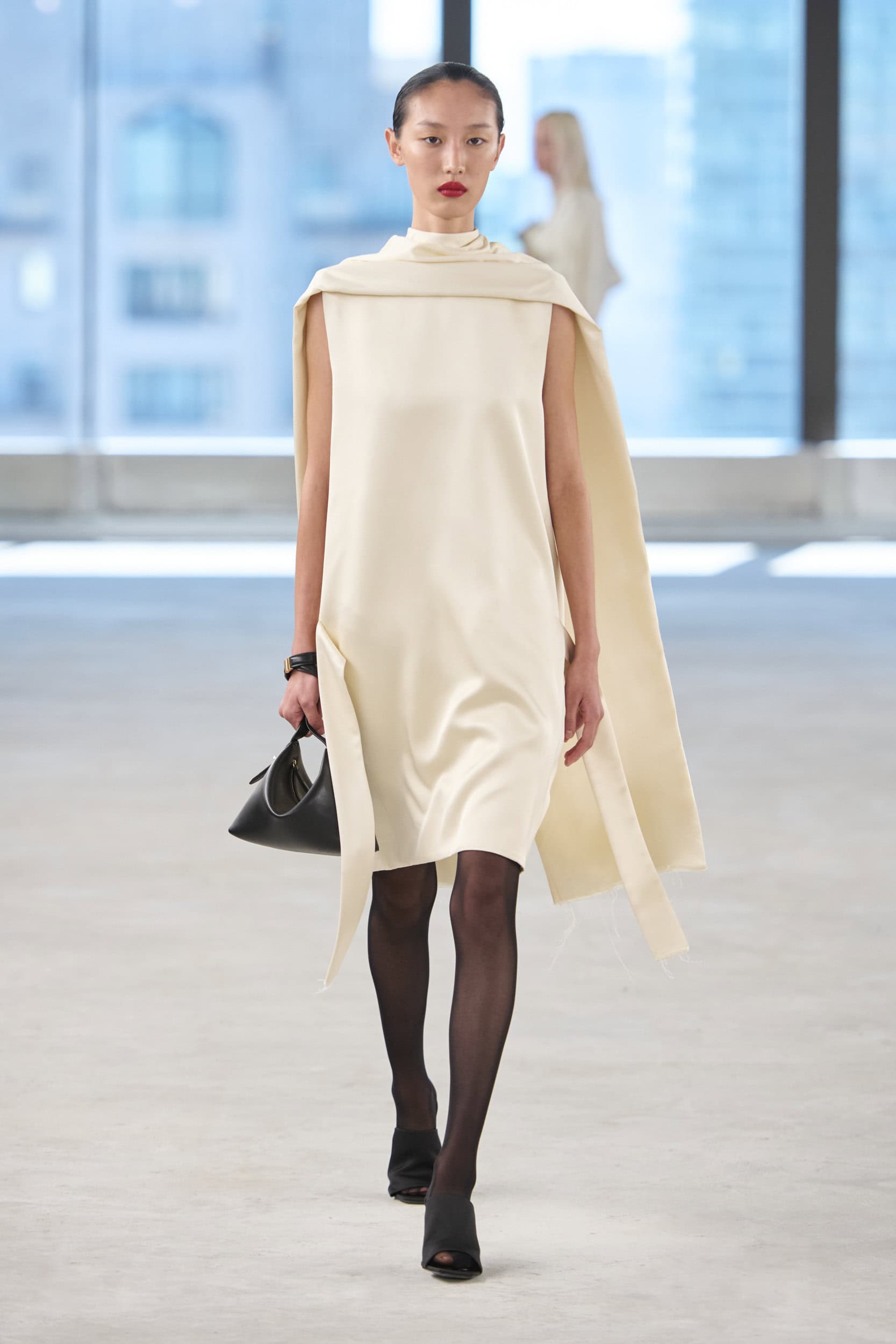 TOTEME Spring 2025 Show image