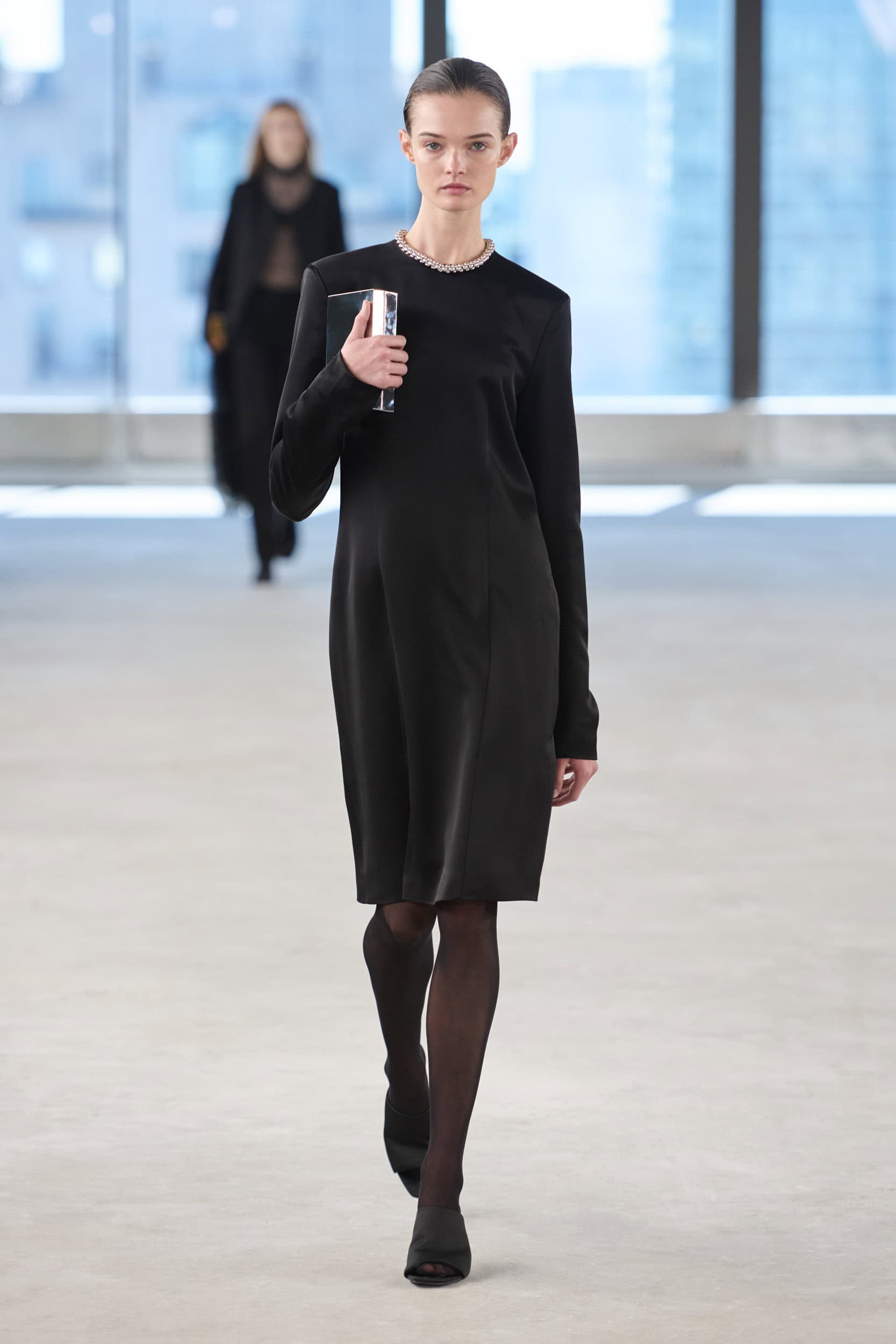 TOTEME Spring 2025 Show image