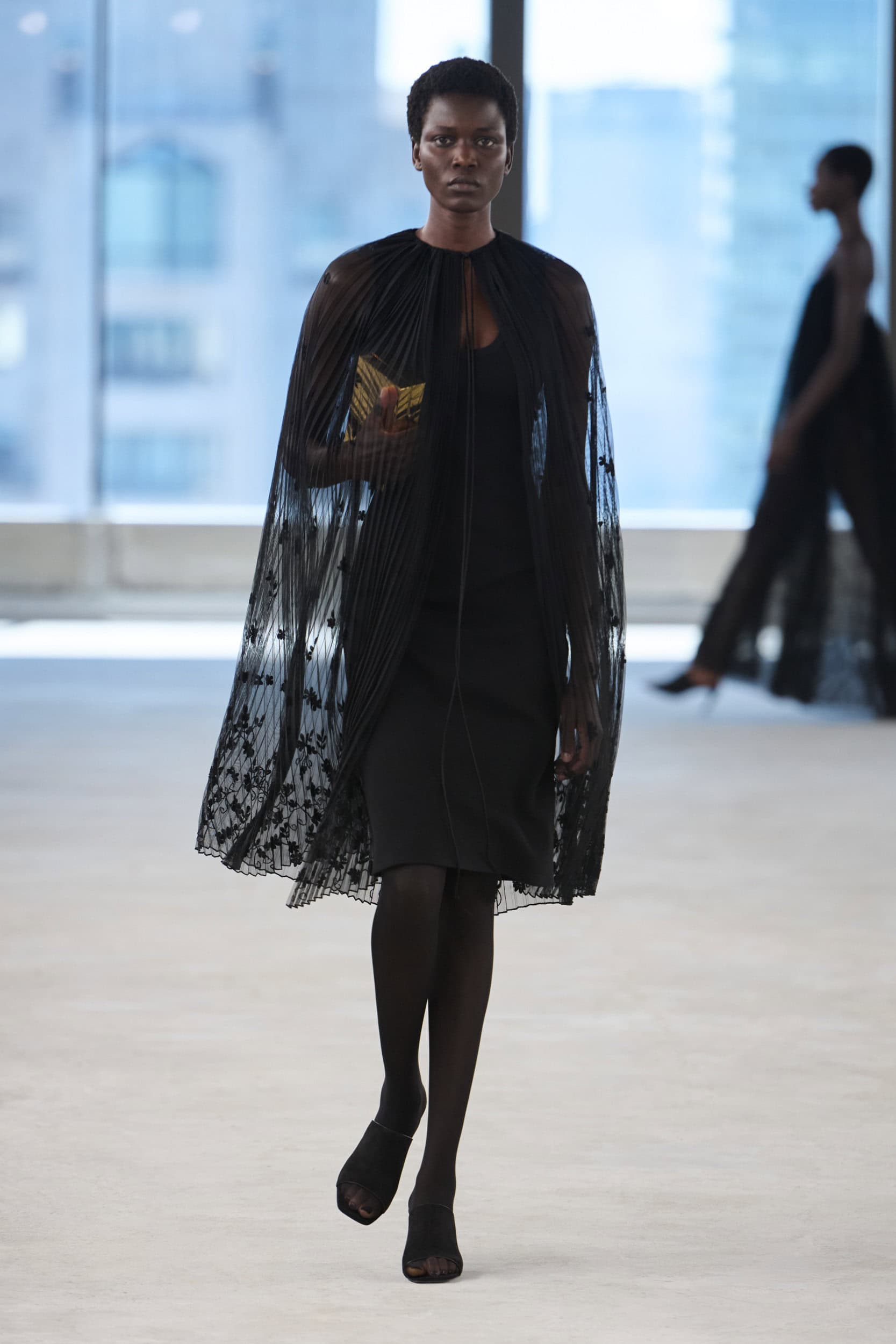 TOTEME Spring 2025 Show image