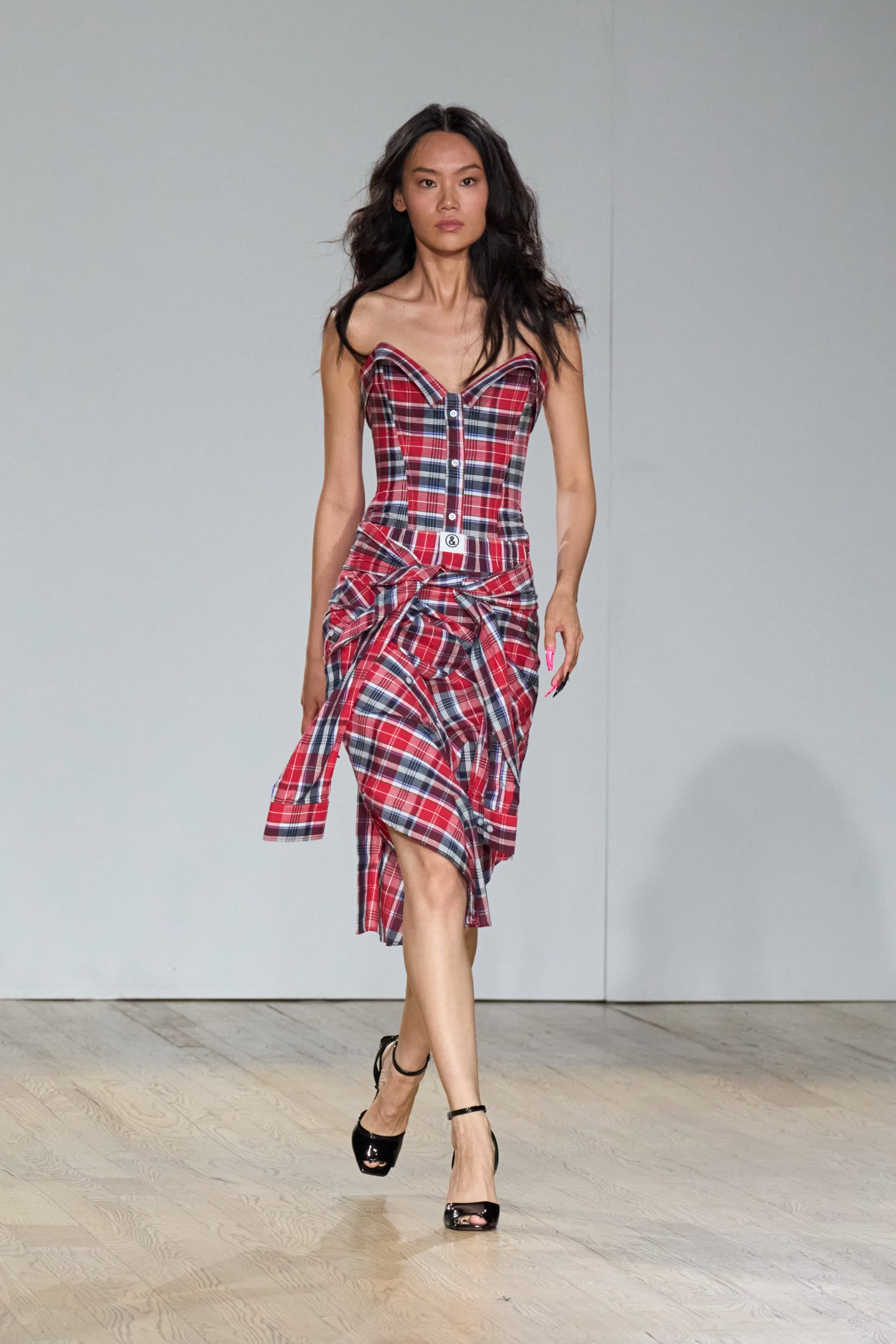 UNTITLED&CO Spring 2025 Show