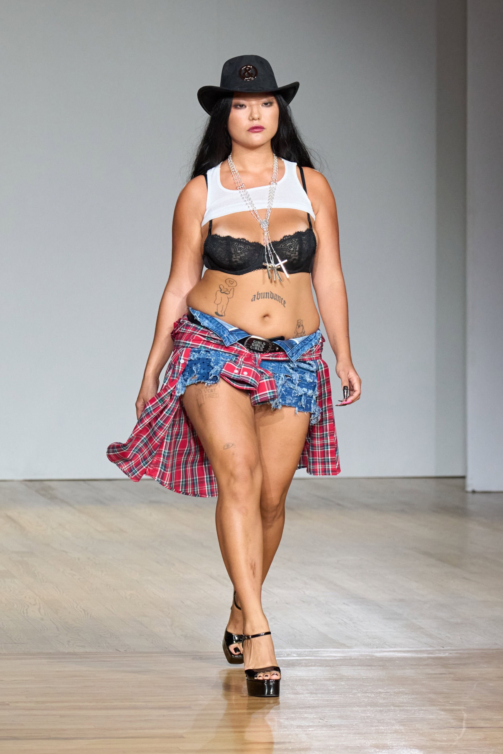 UNTITLED&CO Spring 2025 Show image