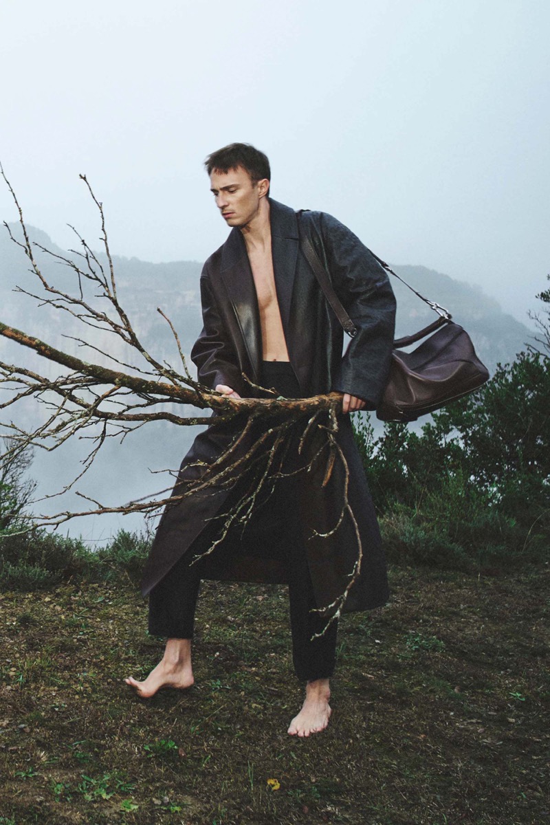 Drew Starkey & Wang Yibo Embrace Nature in Loewe Spring-Summer 2025 Campaign image