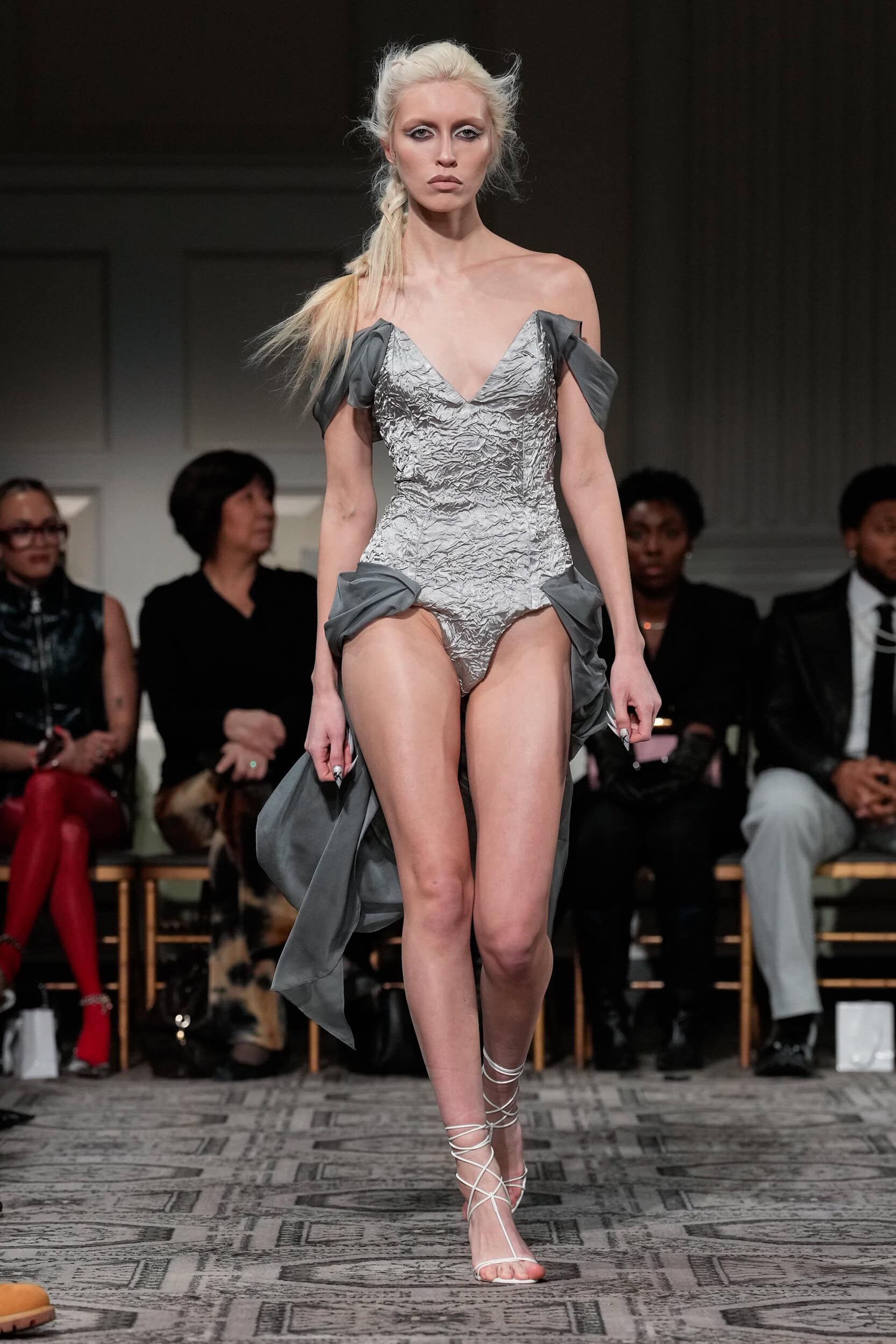 KIM SHUI Fall 2025 Show image