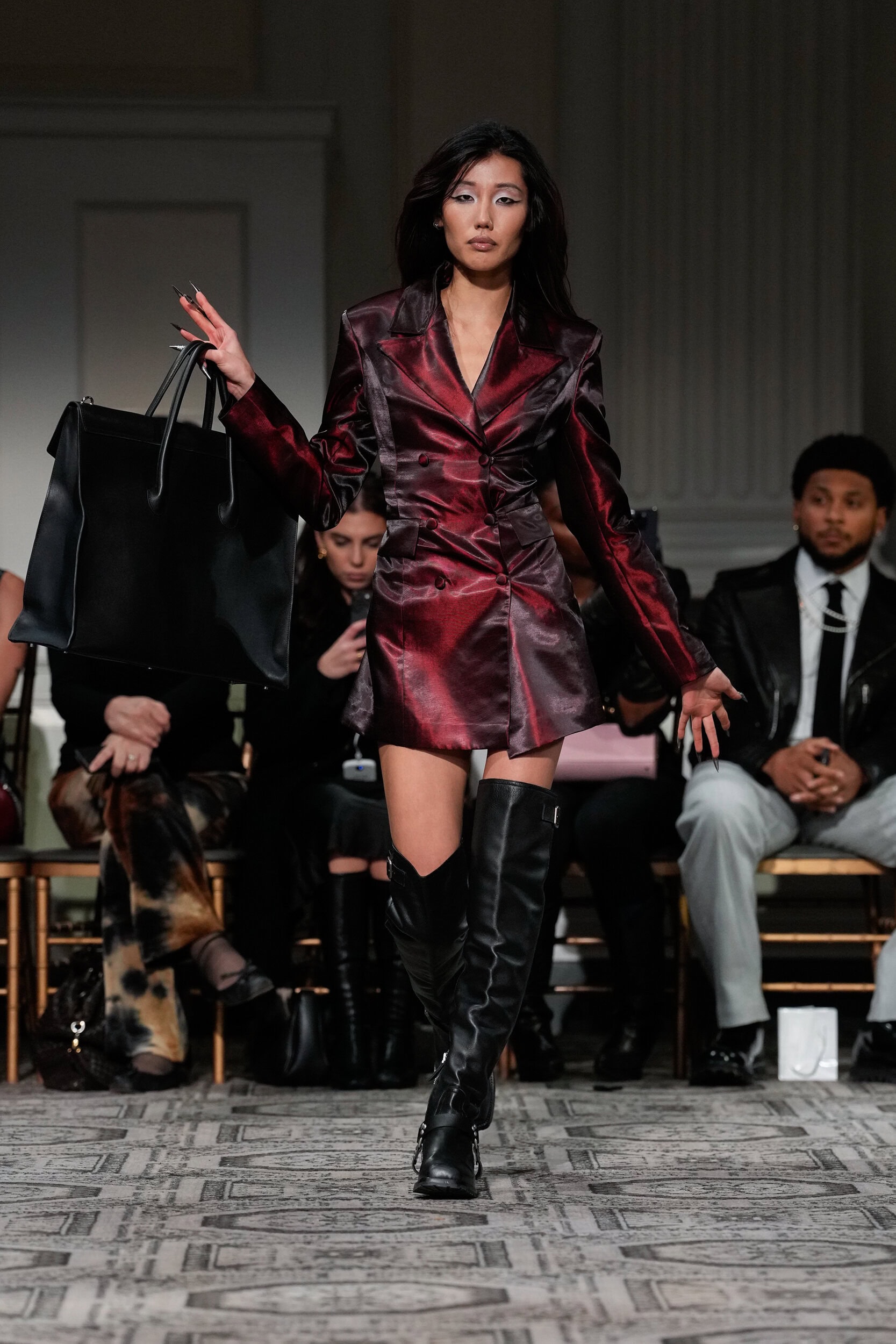 KIM SHUI Fall 2025 Show image