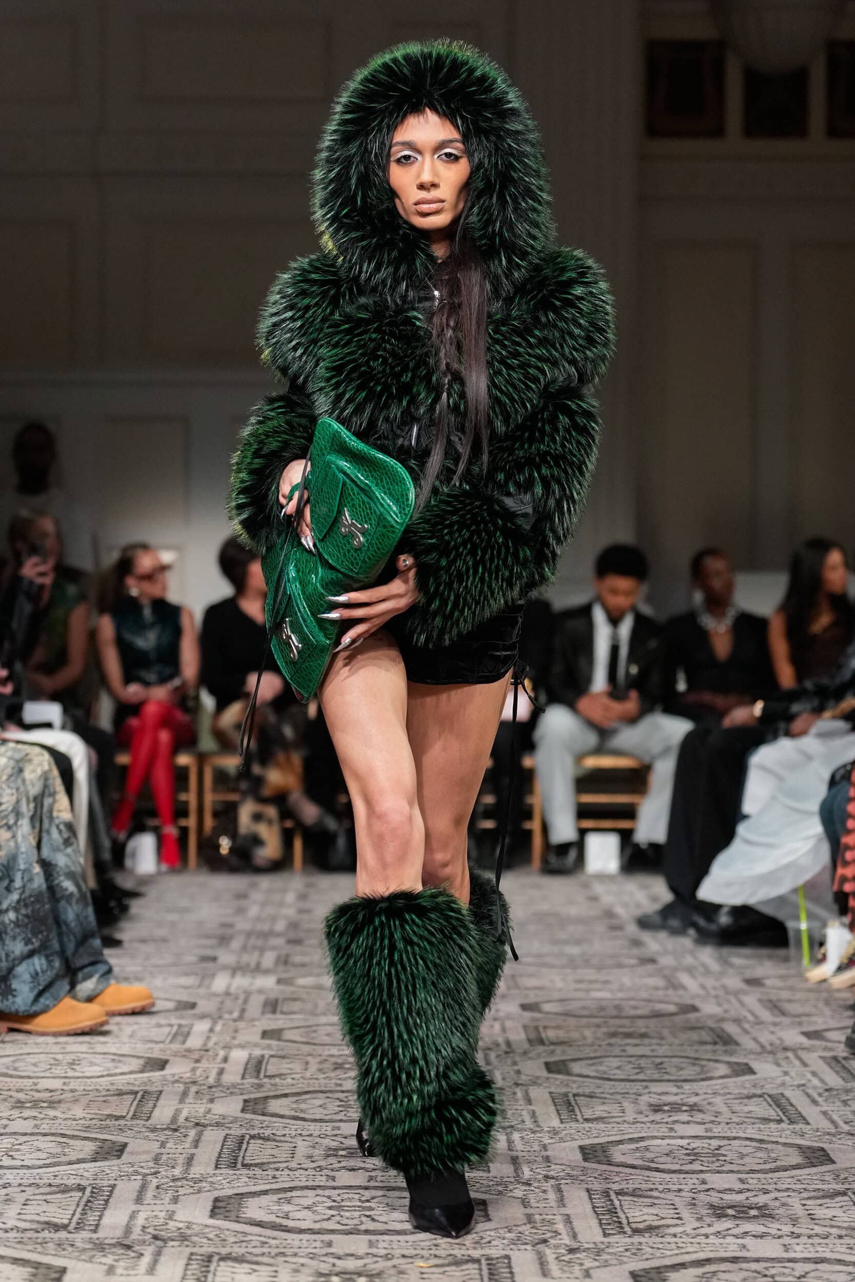 KIM SHUI Fall 2025 Show image