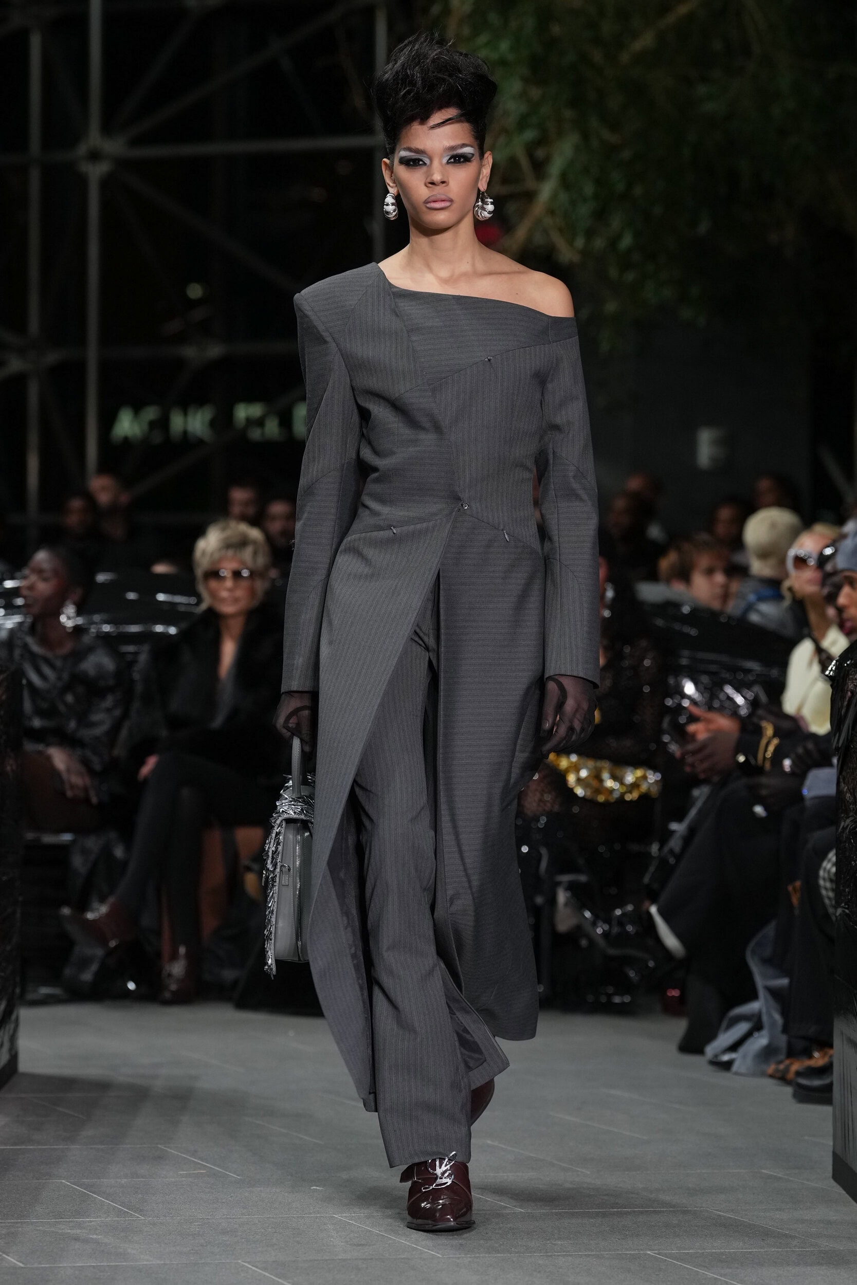 LUAR FALL 2025 SHOW image