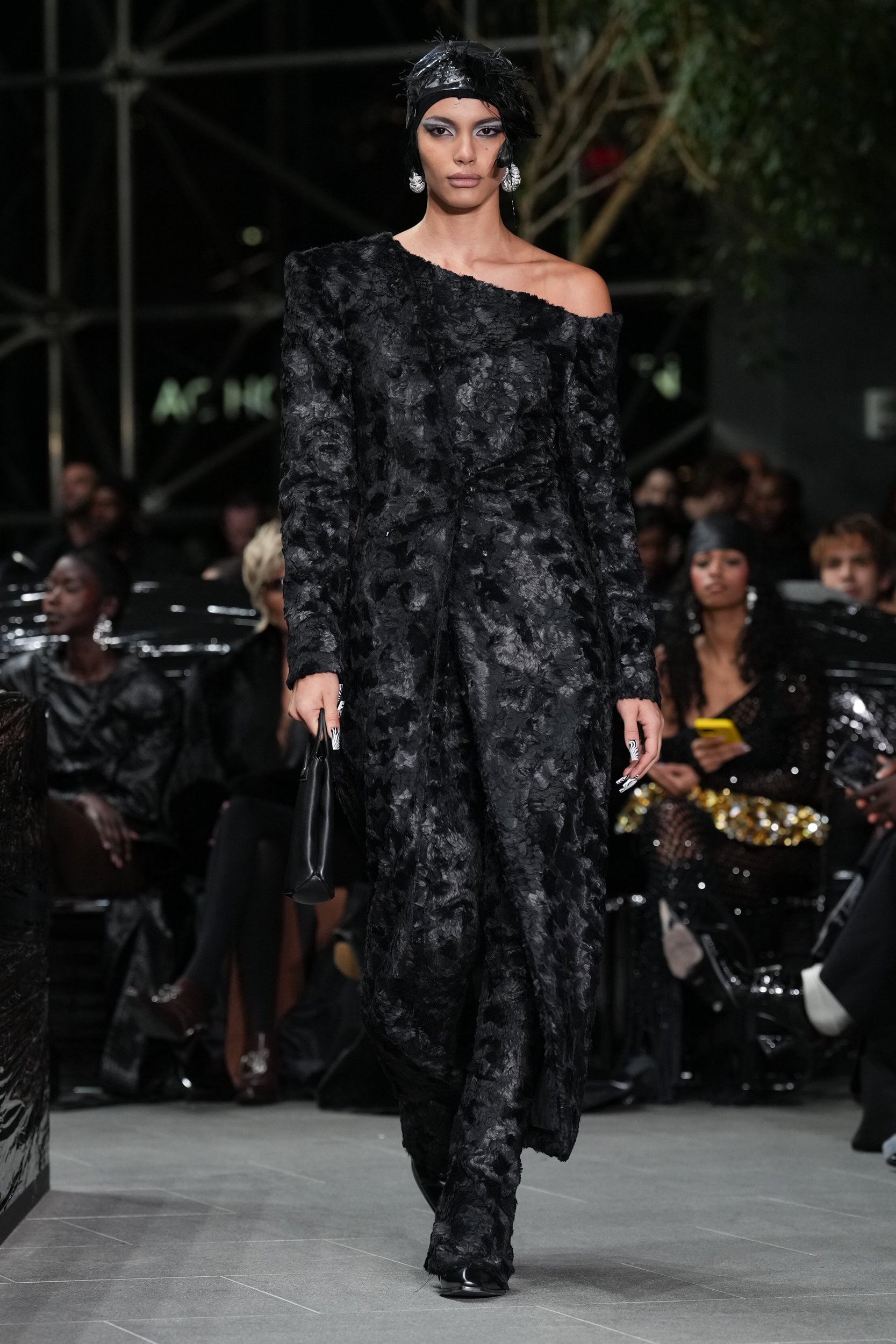 LUAR FALL 2025 SHOW image