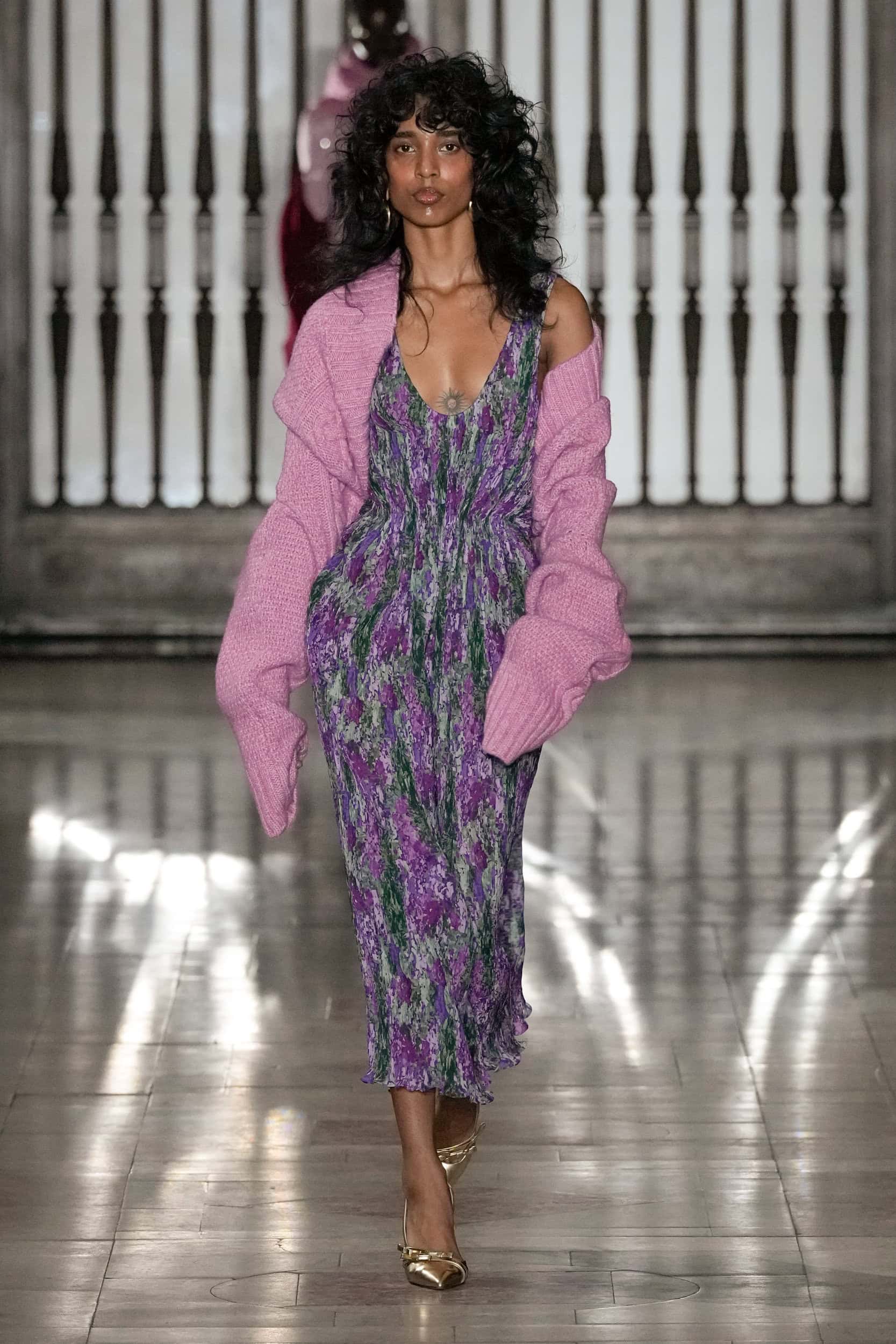 PRABAL GURUNG Fall 2025 Show image