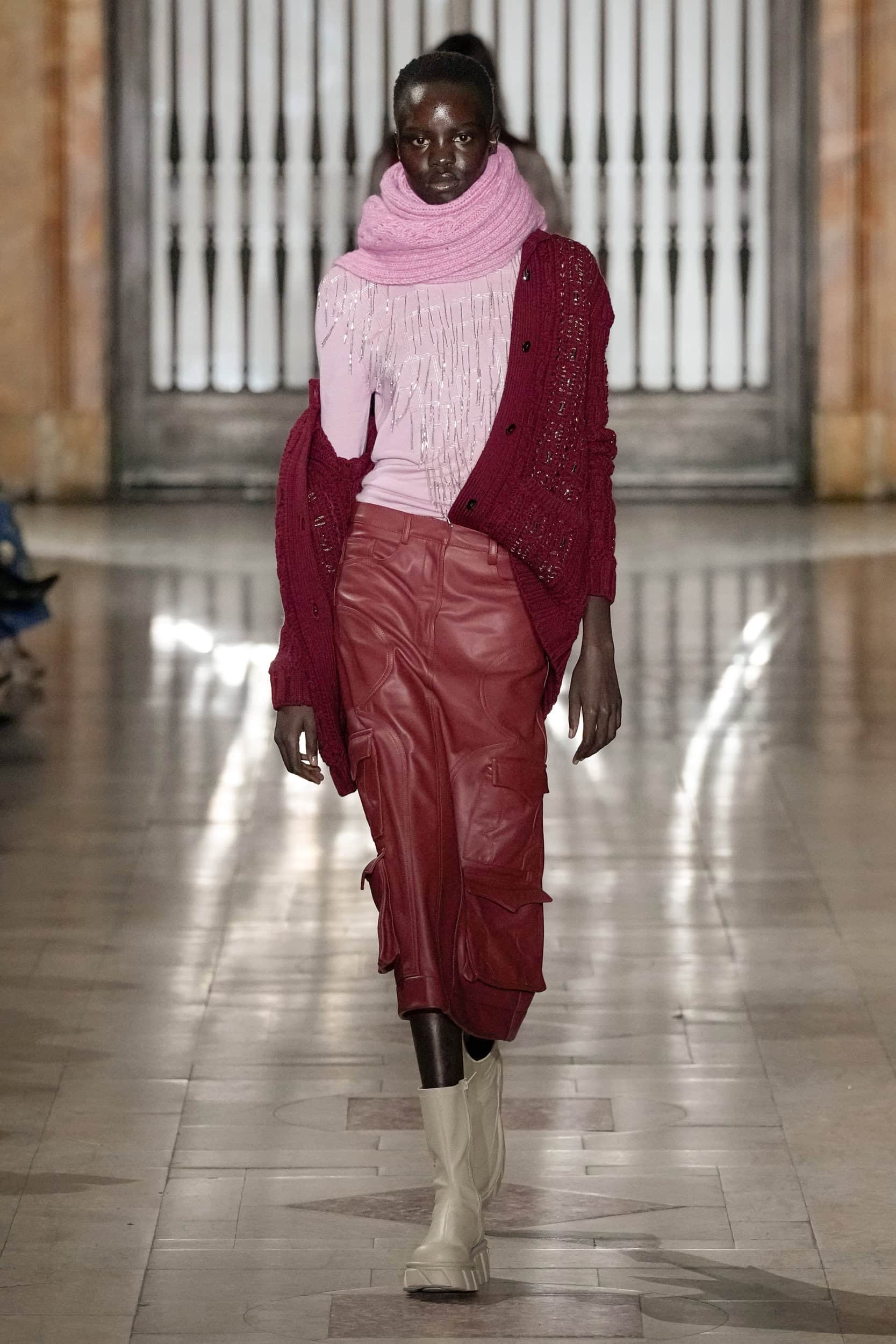 PRABAL GURUNG Fall 2025 Show image