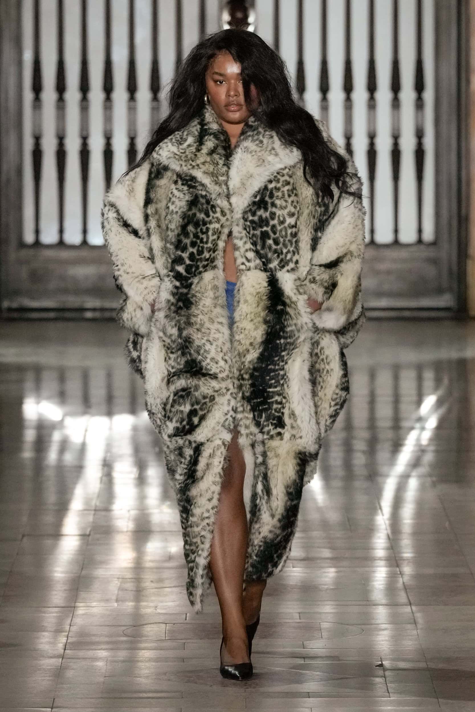 PRABAL GURUNG Fall 2025 Show image