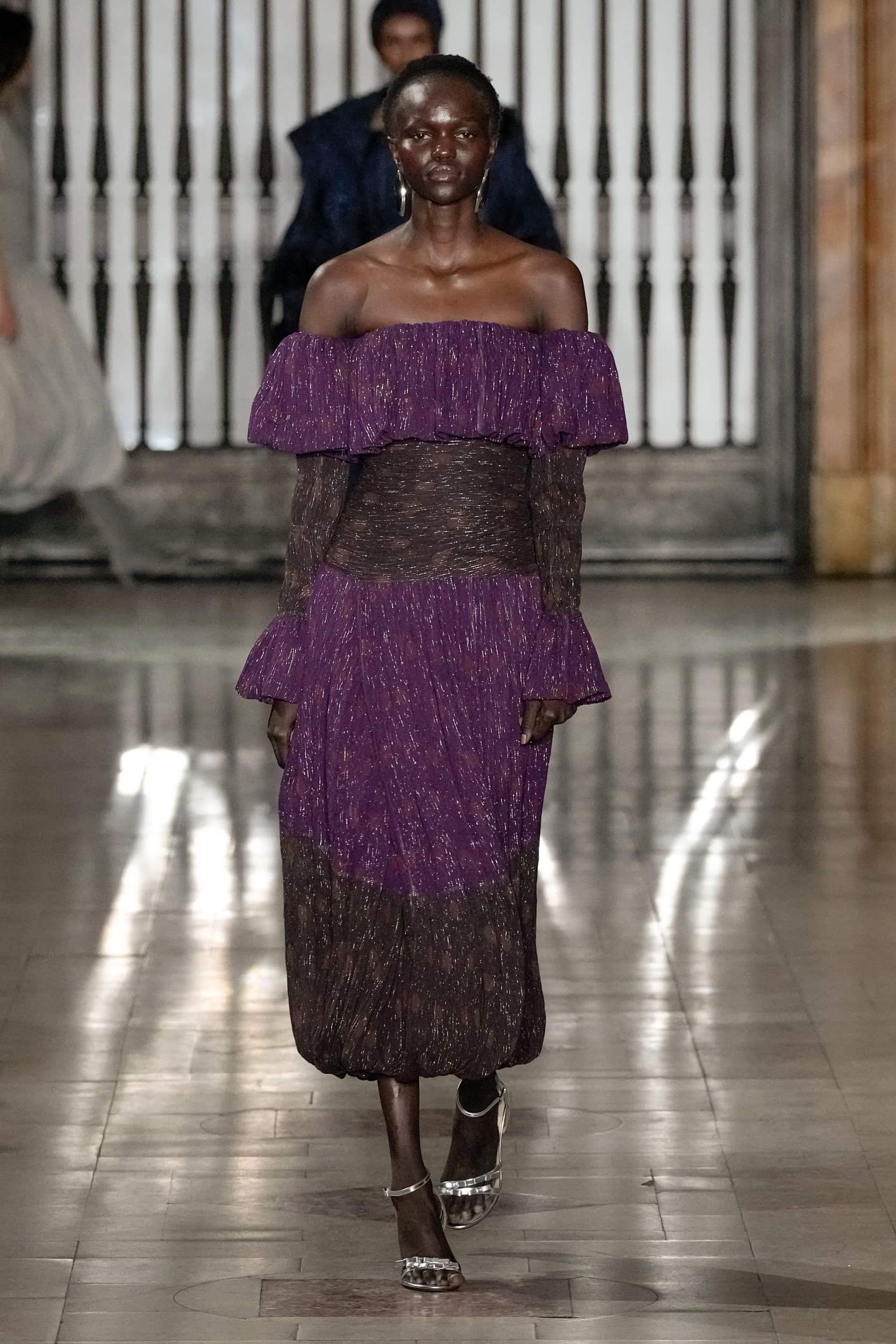 PRABAL GURUNG Fall 2025 Show image