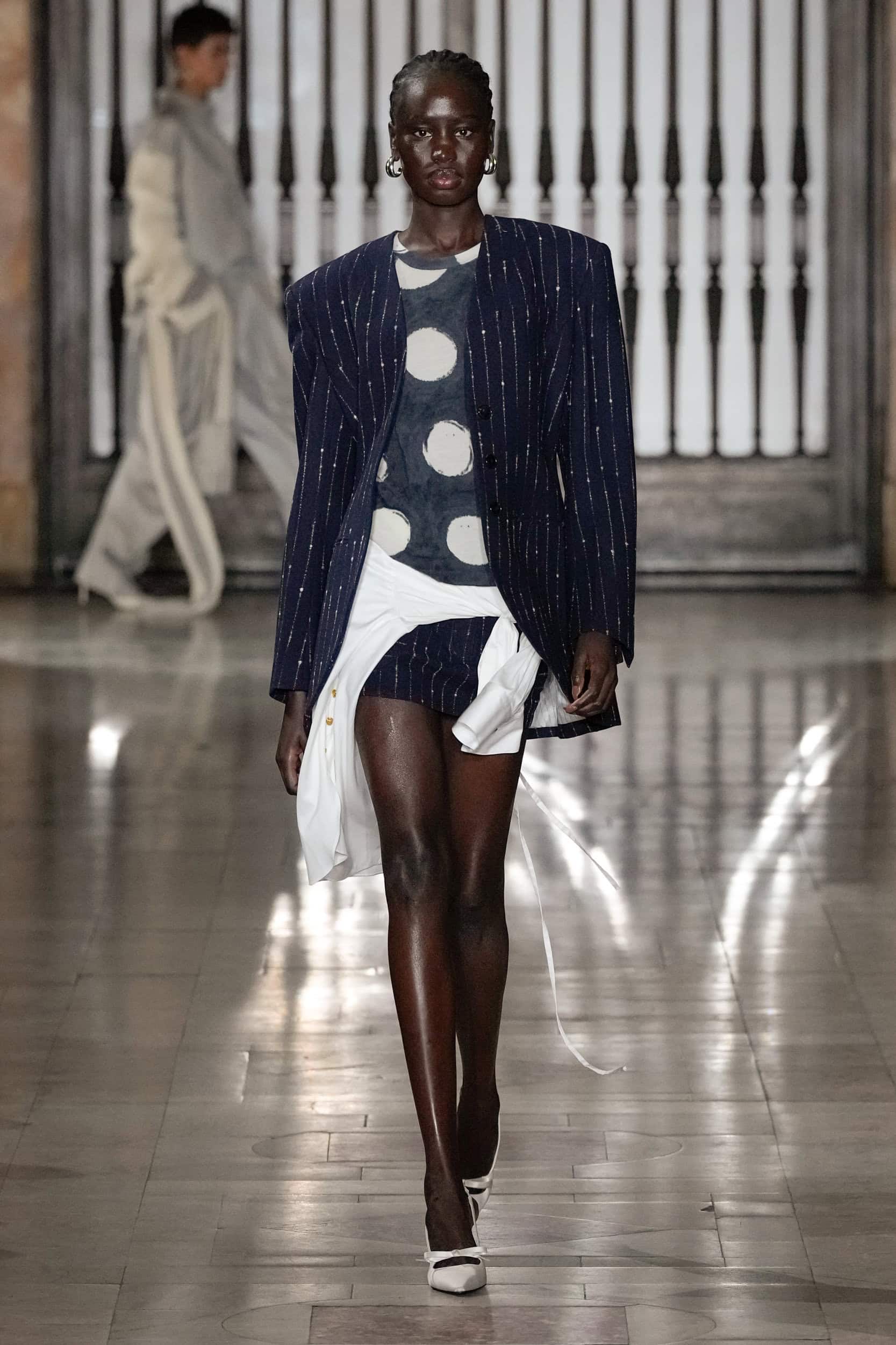 PRABAL GURUNG Fall 2025 Show image