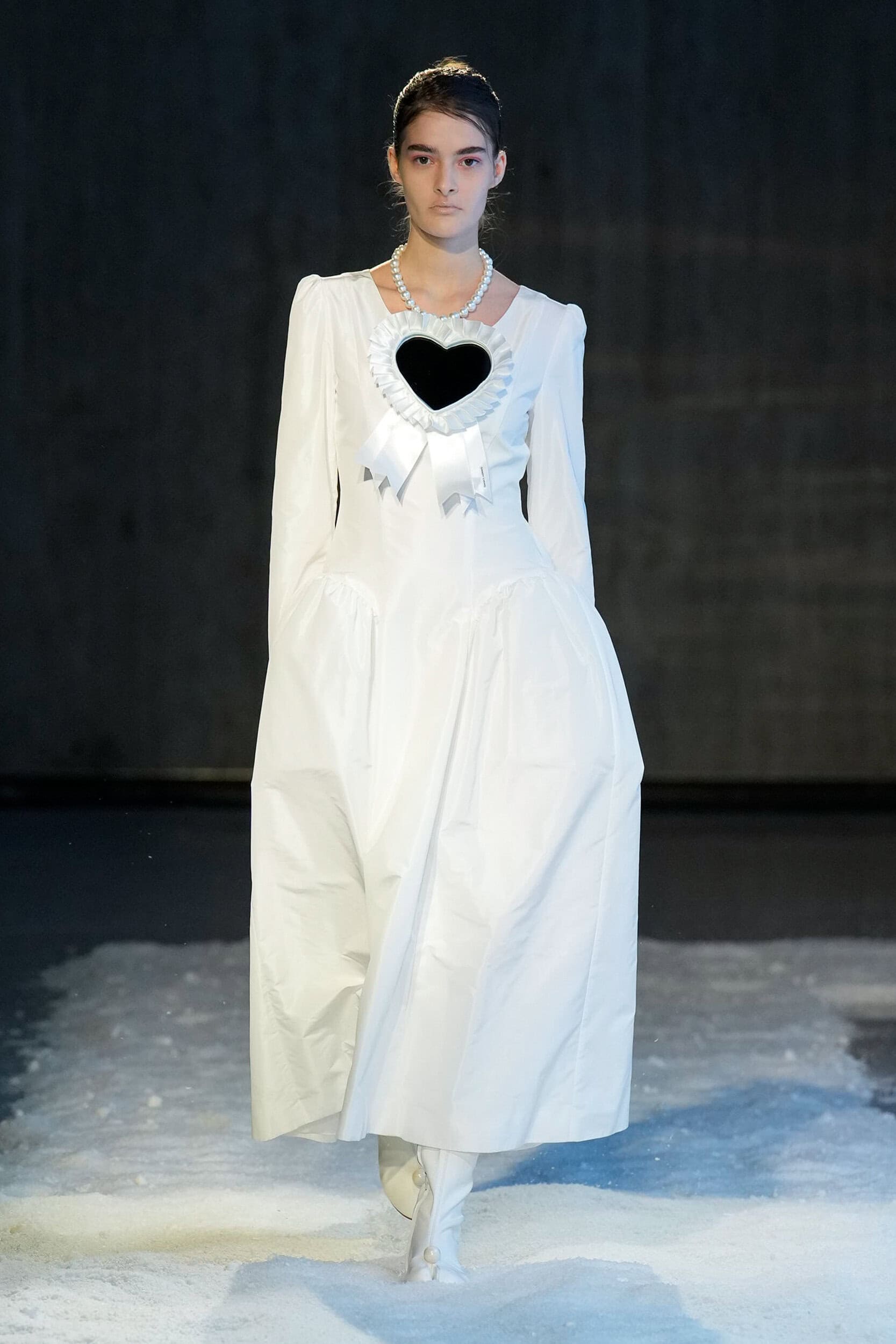SANDY LIANG Fall 2025 Show image